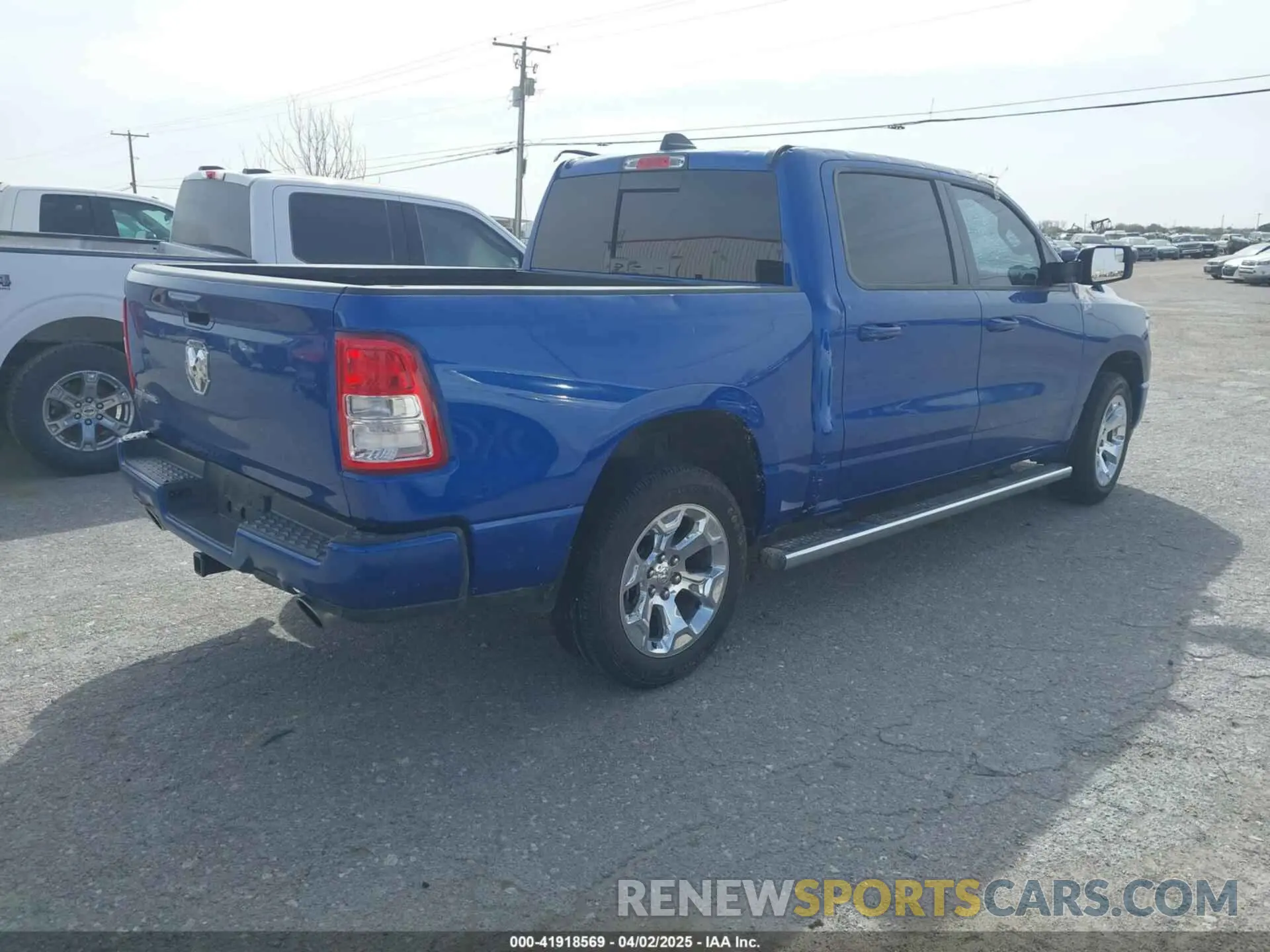 4 fotografías del automóvil dañado 1C6RREFT5KN601395 RAM 1500 2019
