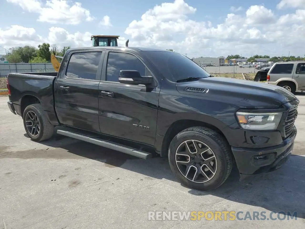 4 fotografías del automóvil dañado 1C6RREFT5KN639838 RAM 1500 2019