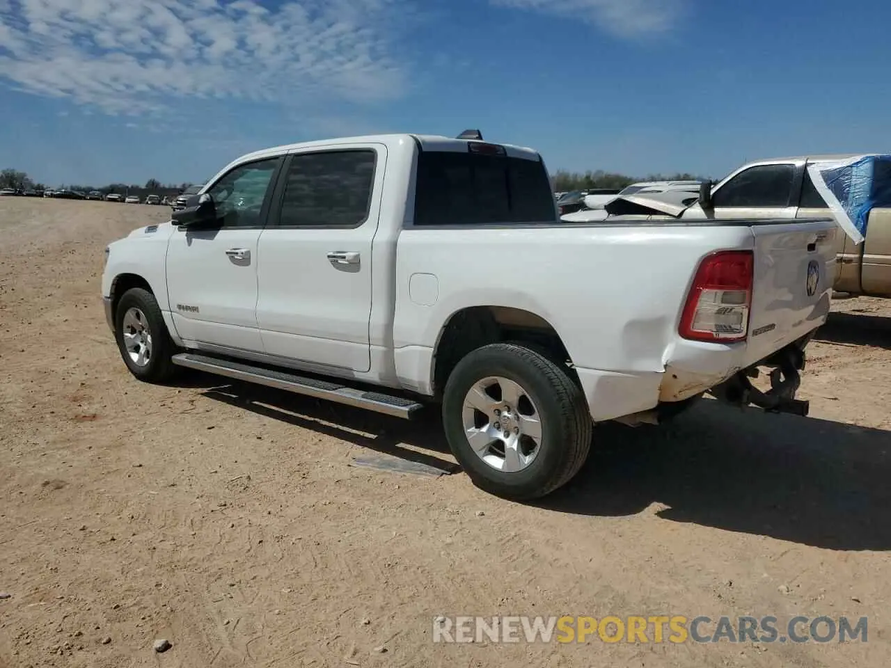 2 fotografías del automóvil dañado 1C6RREFT5KN660897 RAM 1500 2019