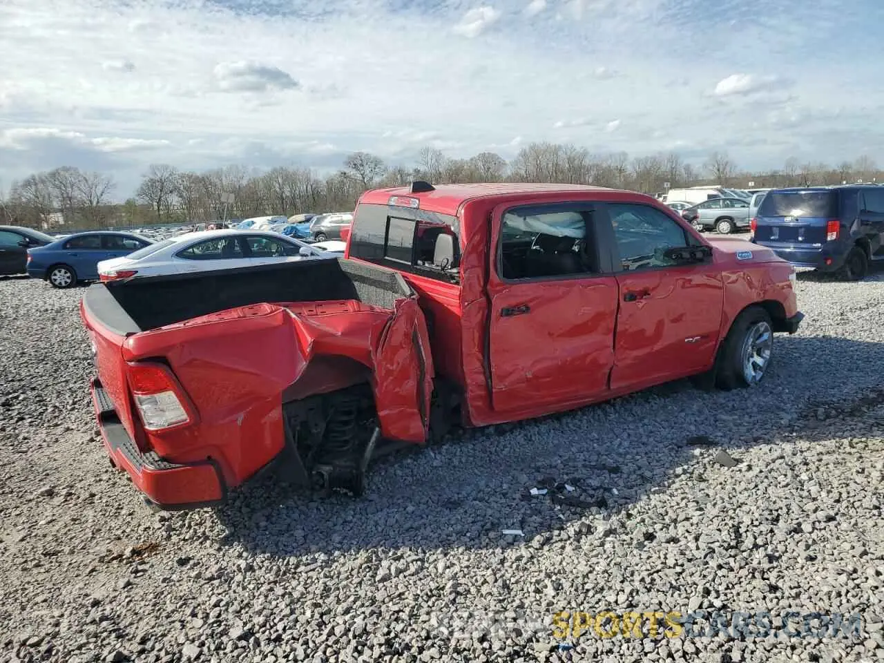3 fotografías del automóvil dañado 1C6RREFT5KN664285 RAM 1500 2019
