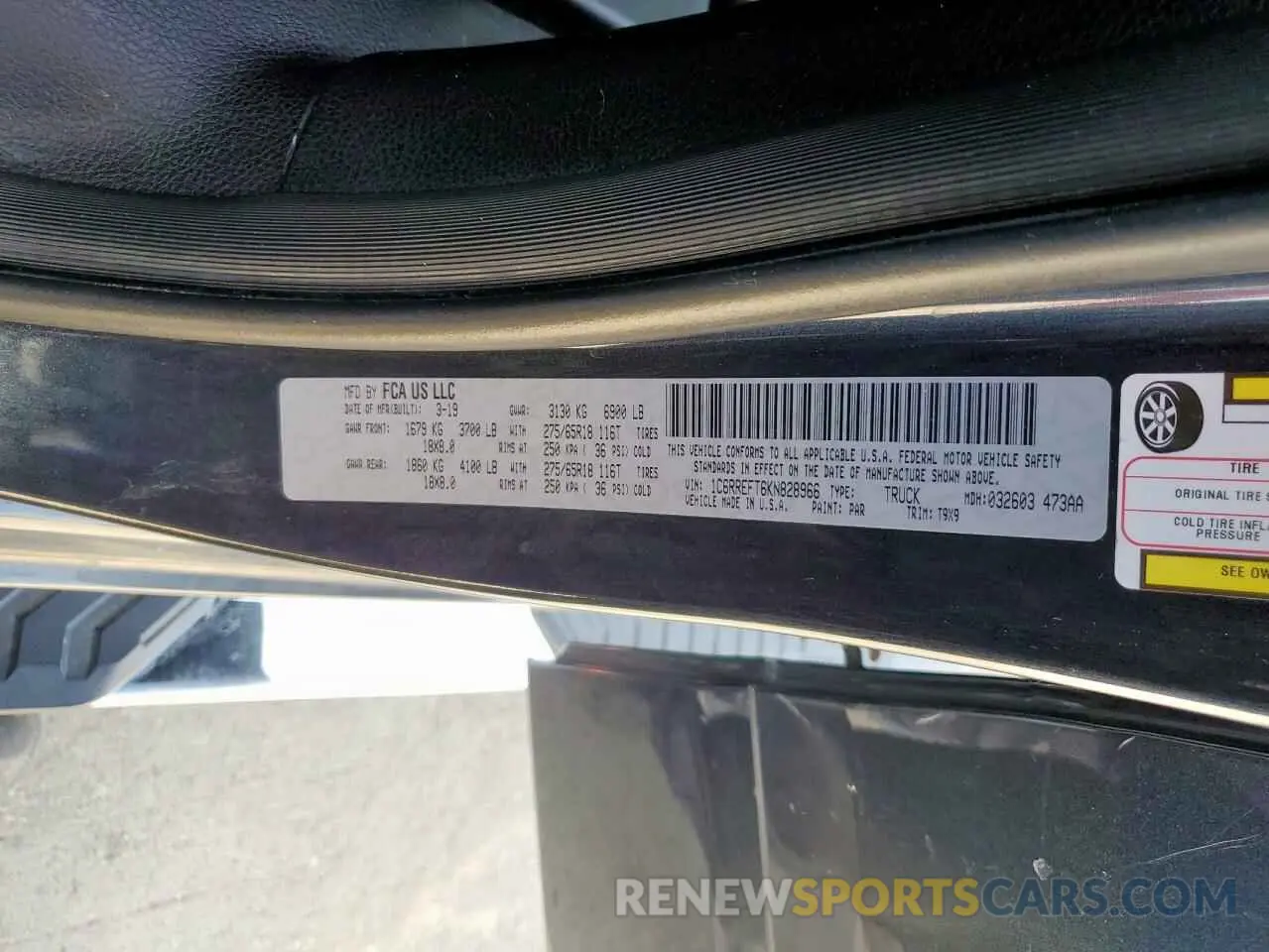 13 fotografías del automóvil dañado 1C6RREFT6KN828966 RAM 1500 2019