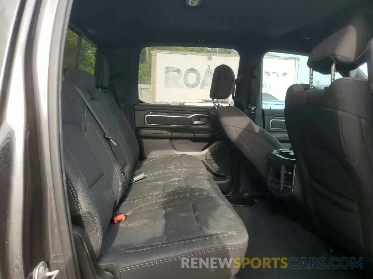 10 fotografías del automóvil dañado 1C6RREFT8KN548689 RAM 1500 2019