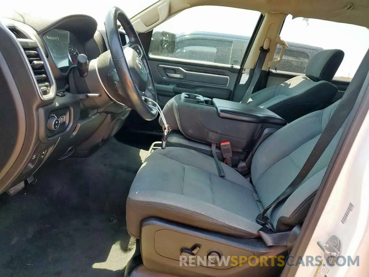 7 fotografías del automóvil dañado 1C6RREFT8KN568229 RAM 1500 2019
