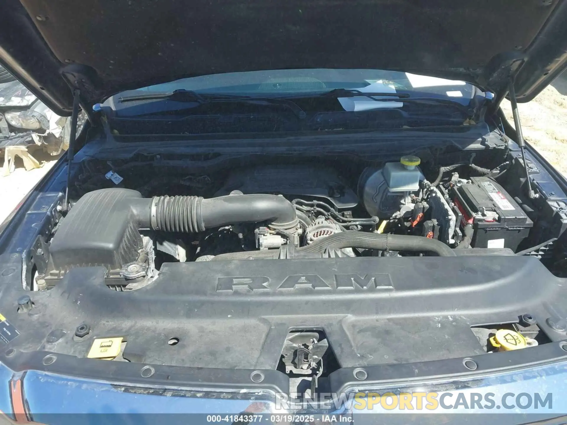 10 fotografías del automóvil dañado 1C6RREFTXKN628558 RAM 1500 2019