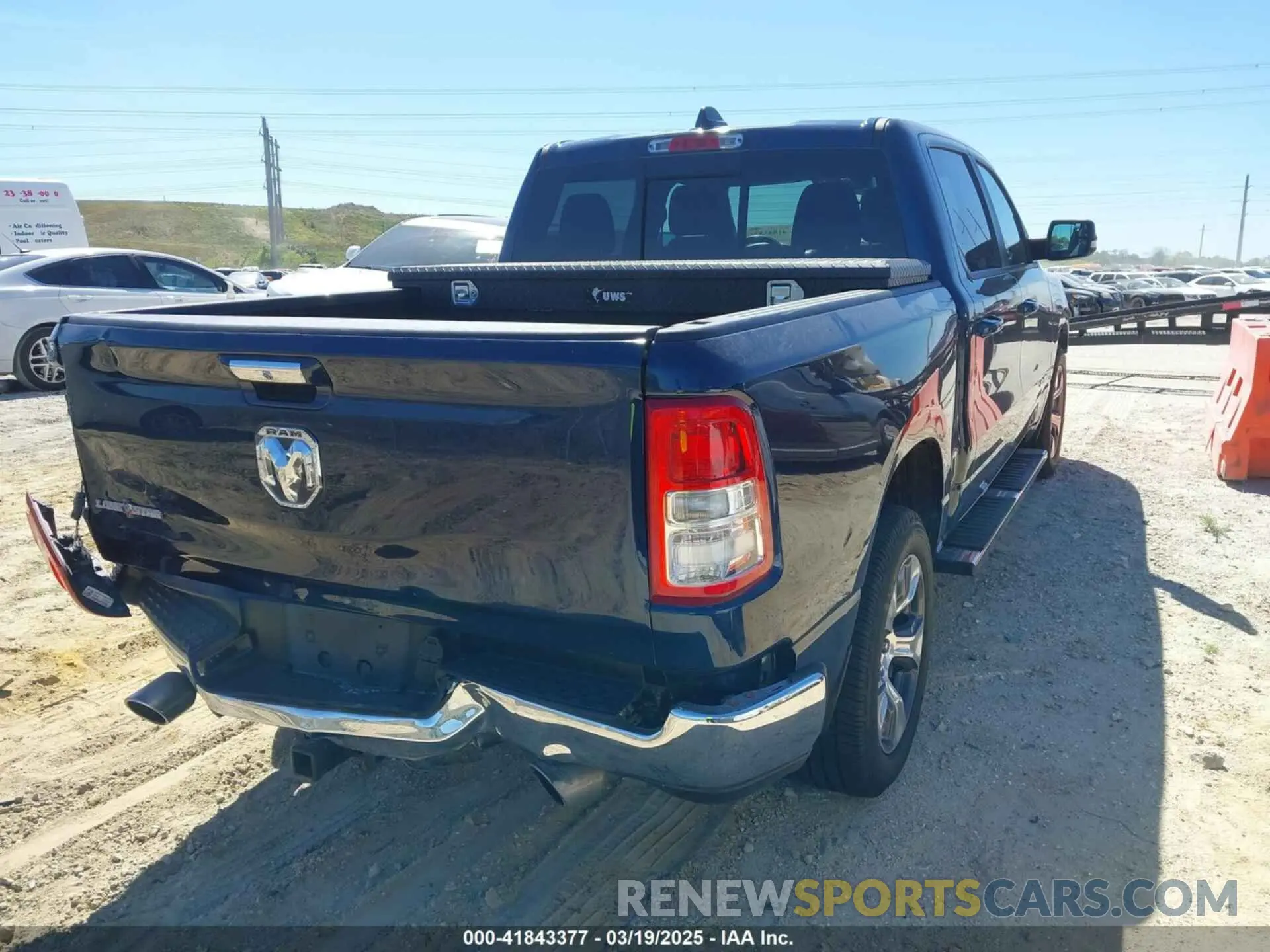 4 fotografías del automóvil dañado 1C6RREFTXKN628558 RAM 1500 2019