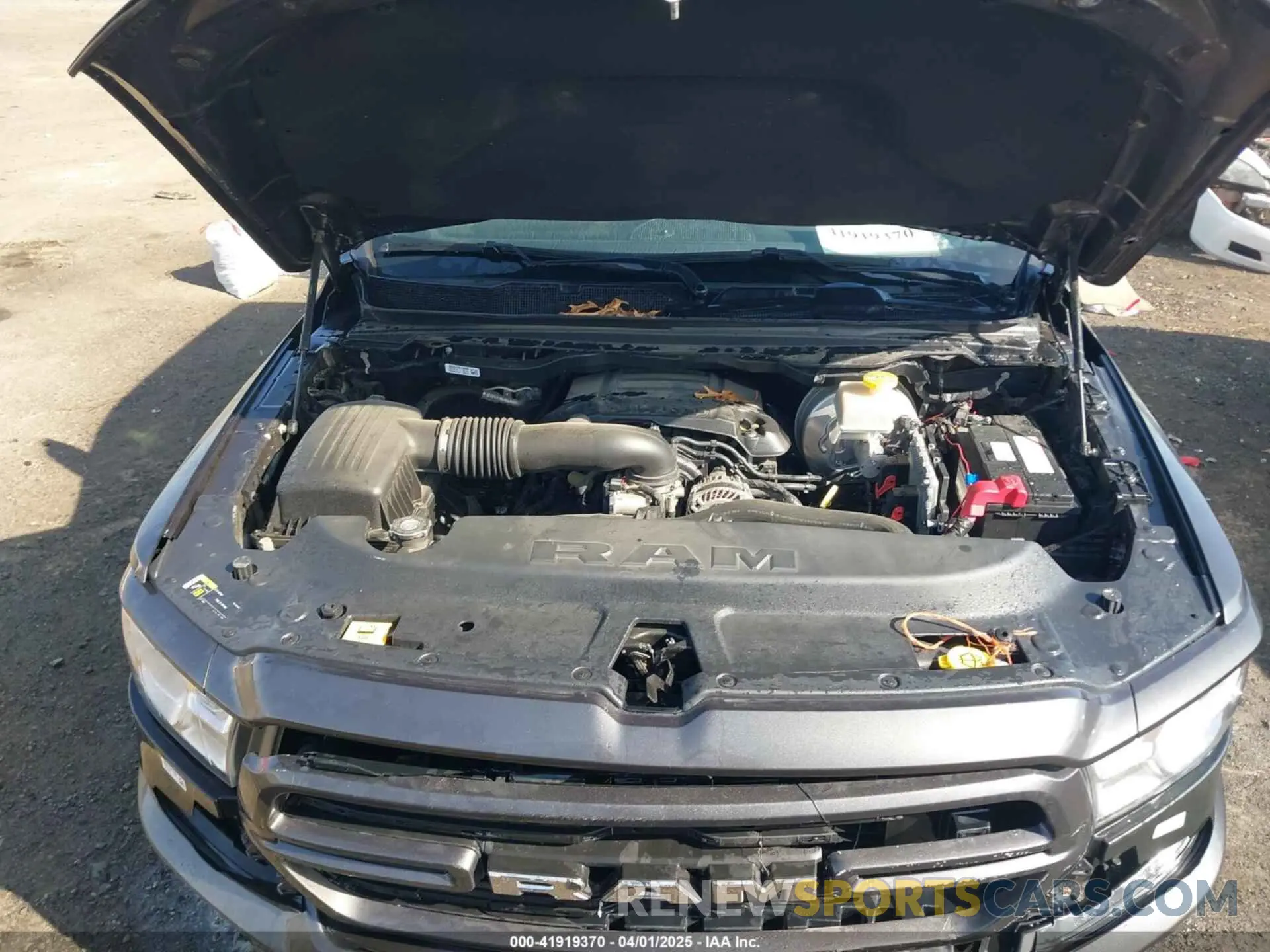 10 fotografías del automóvil dañado 1C6RREFTXKN793106 RAM 1500 2019