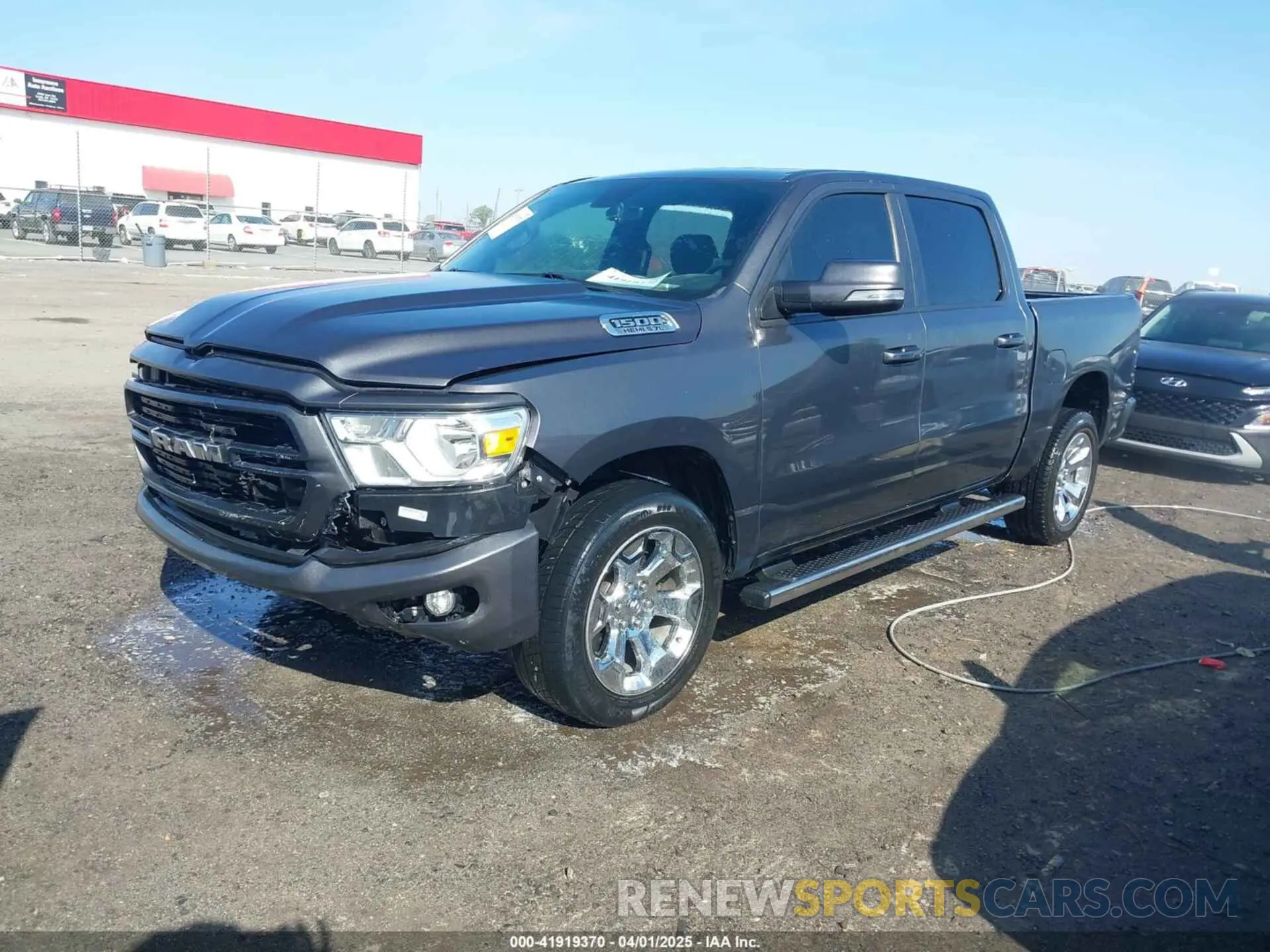 2 fotografías del automóvil dañado 1C6RREFTXKN793106 RAM 1500 2019