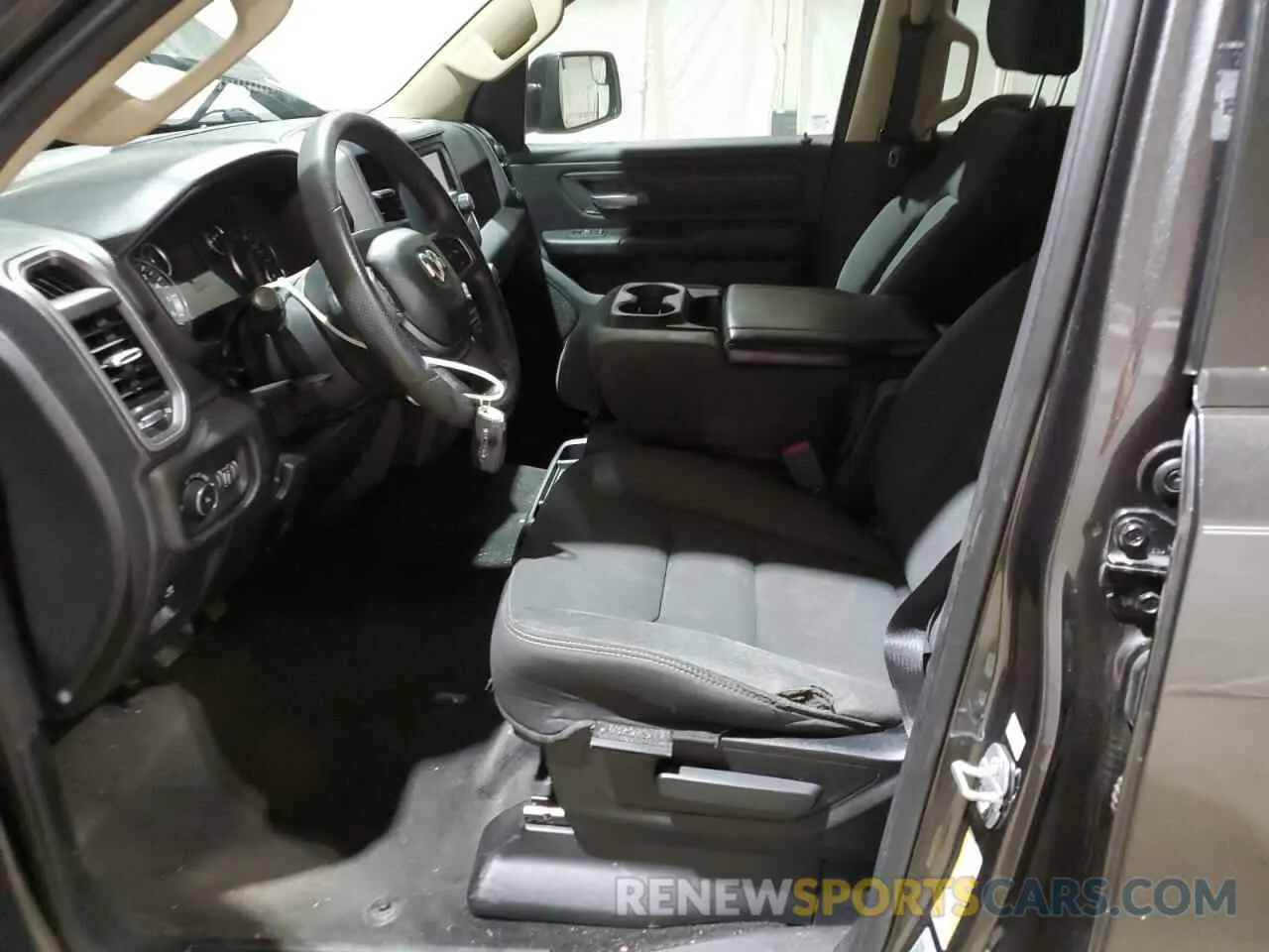 7 fotografías del automóvil dañado 1C6RREGT6KN905267 RAM 1500 2019