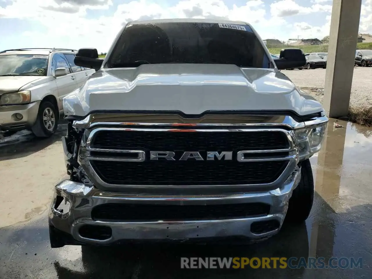 5 fotografías del automóvil dañado 1C6RREGT8KN548674 RAM 1500 2019