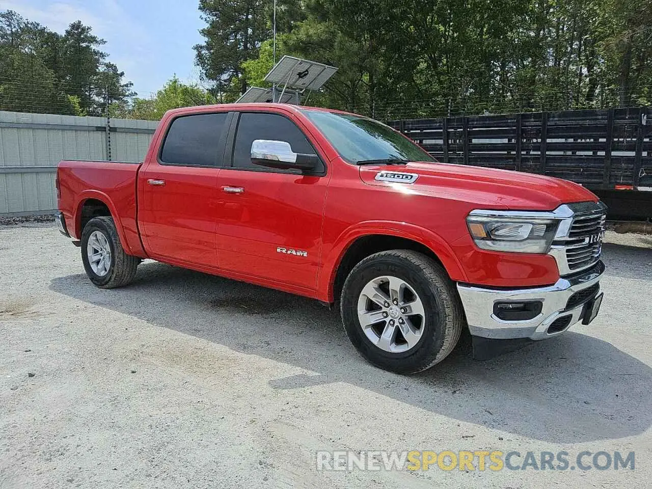 4 fotografías del automóvil dañado 1C6RREJG7KN821695 RAM 1500 2019