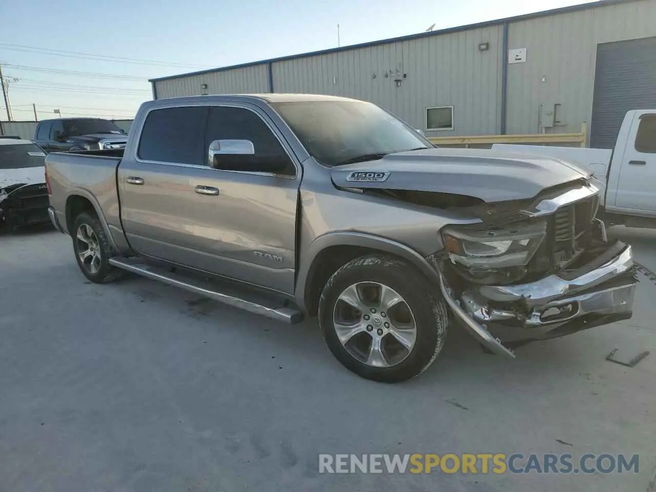 4 fotografías del automóvil dañado 1C6RREJT0KN508887 RAM 1500 2019
