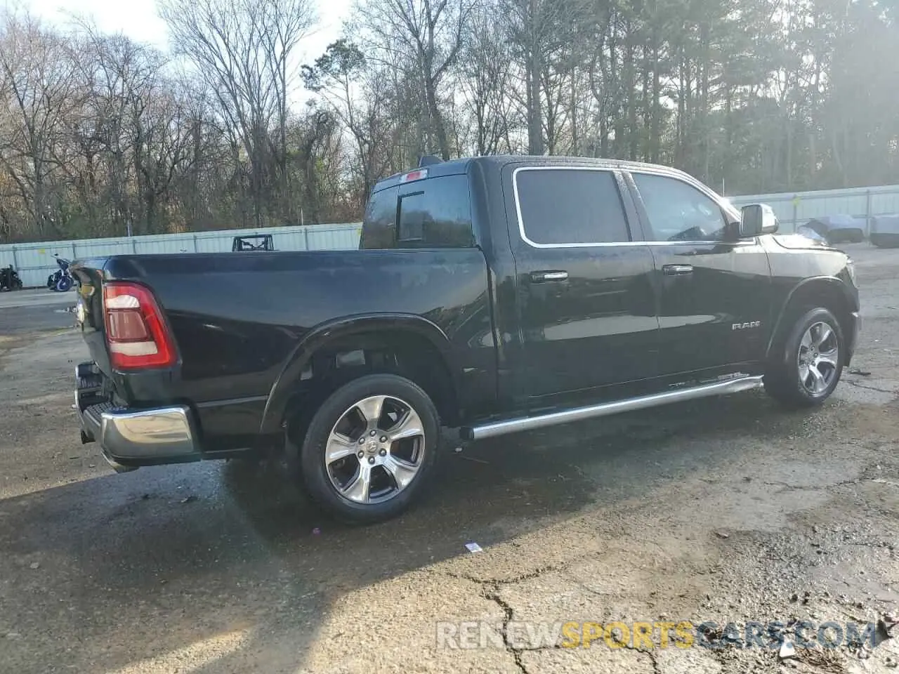 3 fotografías del automóvil dañado 1C6RREJT2KN502699 RAM 1500 2019