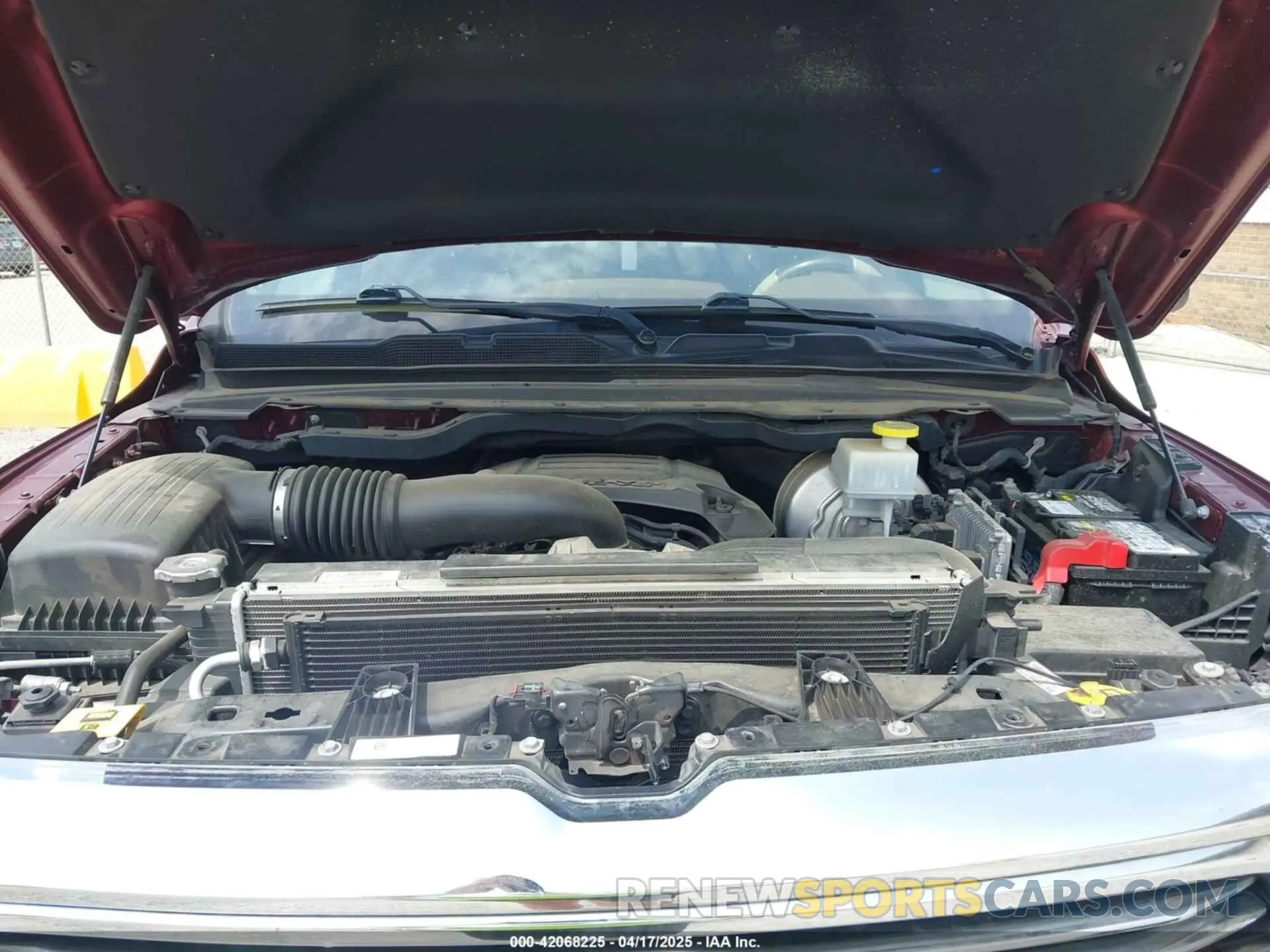 10 fotografías del automóvil dañado 1C6RREJT7KN535035 RAM 1500 2019