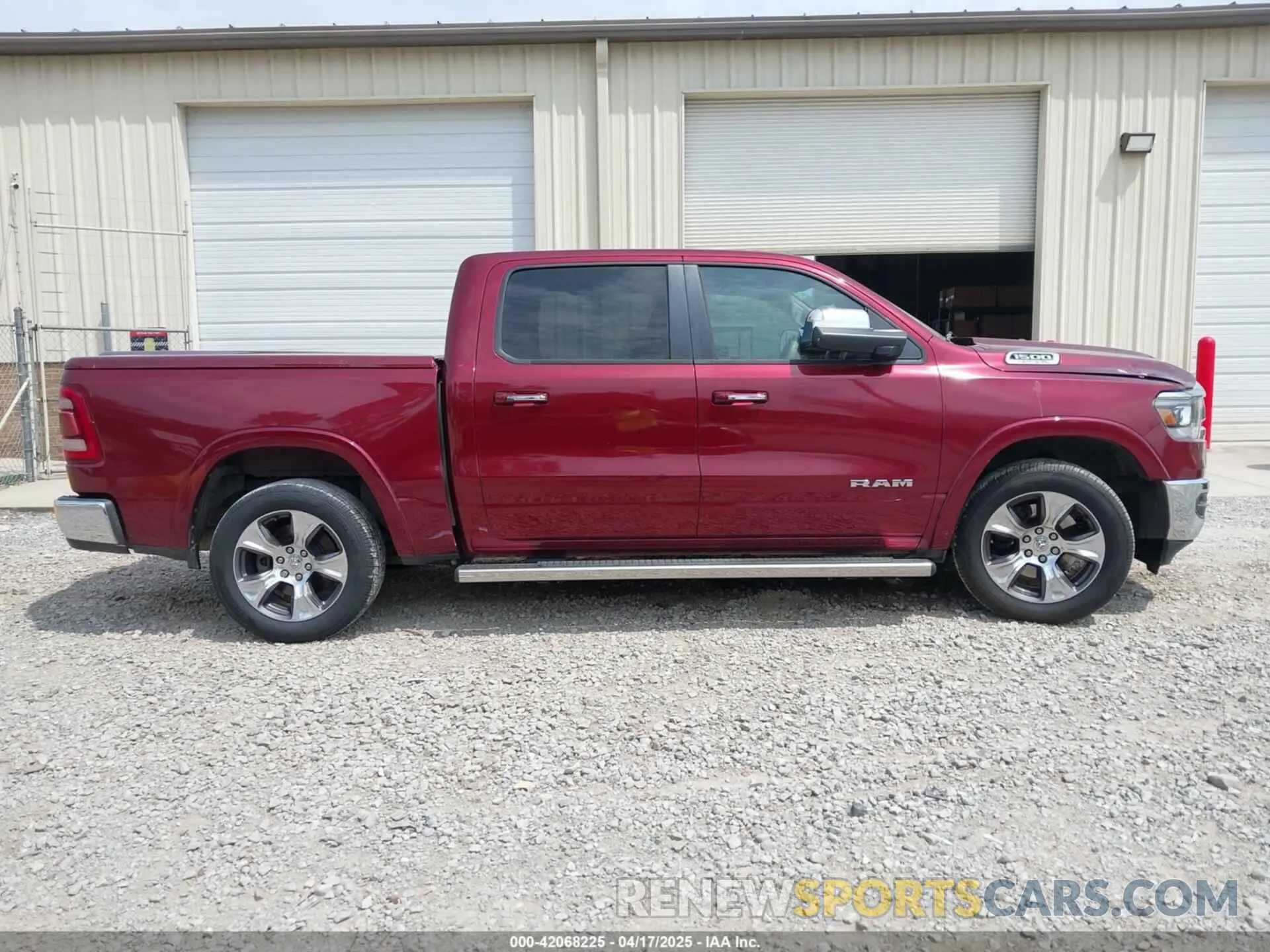13 fotografías del automóvil dañado 1C6RREJT7KN535035 RAM 1500 2019