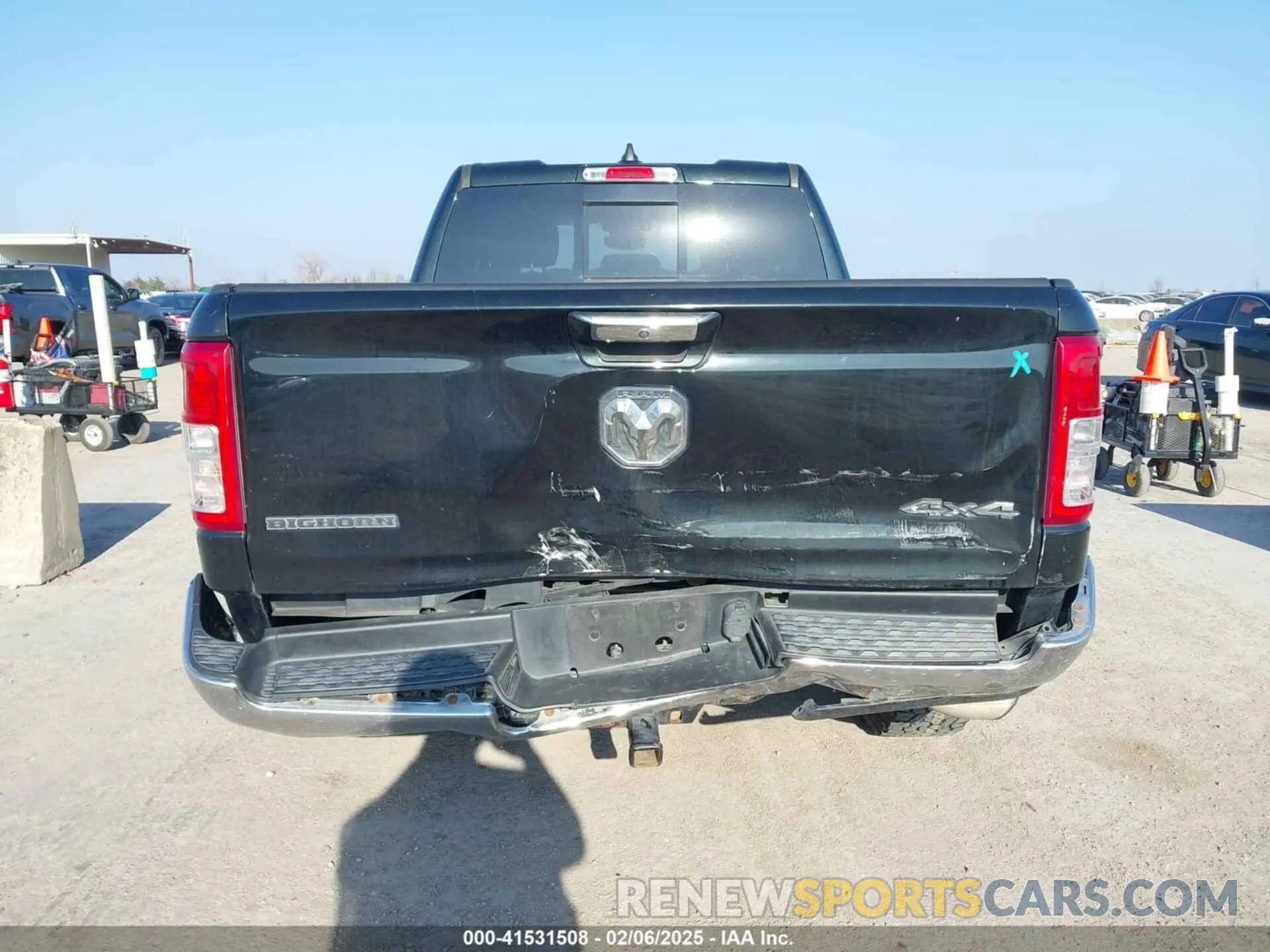 16 fotografías del automóvil dañado 1C6RRFBG5KN783940 RAM 1500 2019