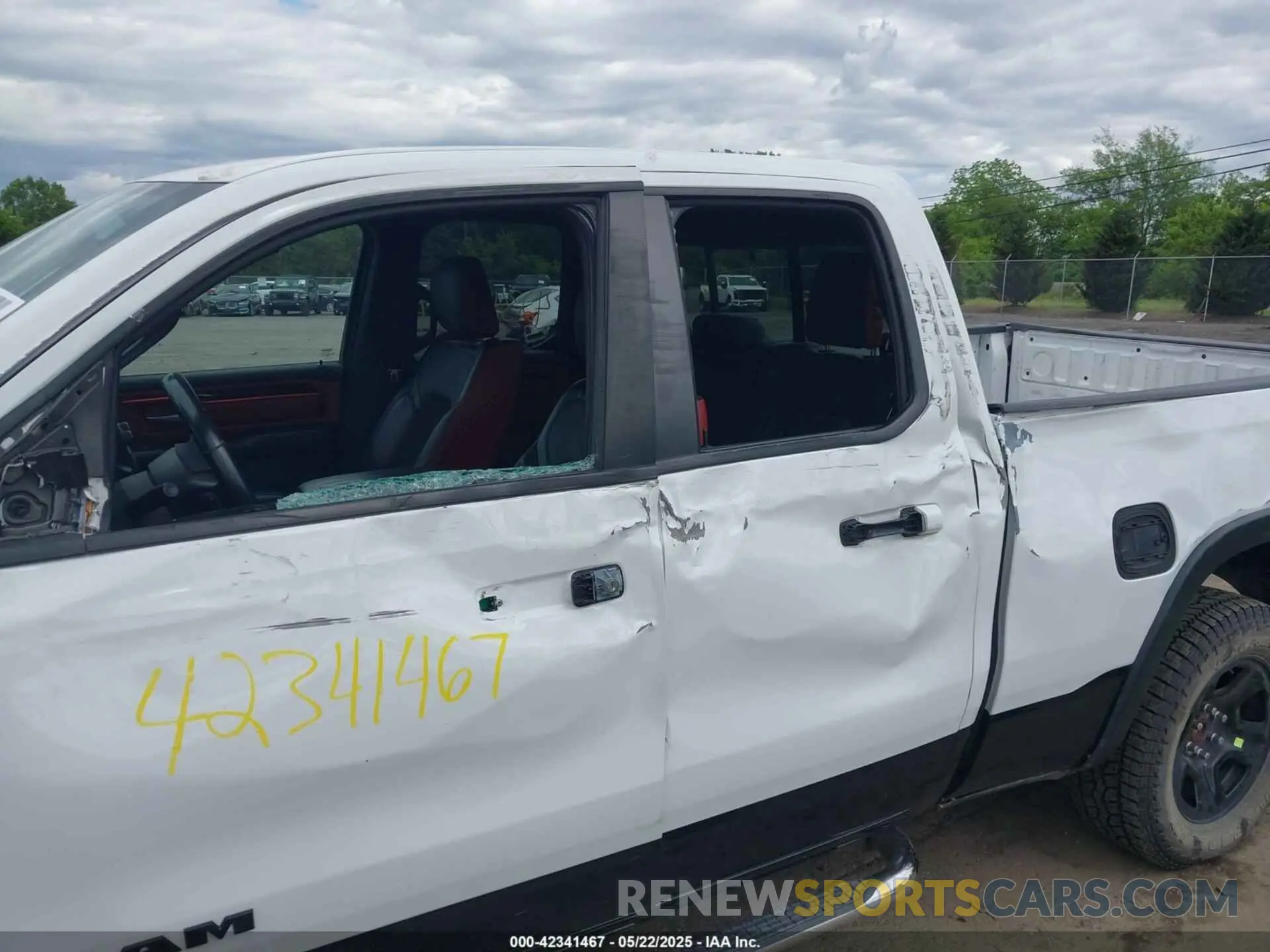 12 fotografías del automóvil dañado 1C6RRFEG0KN806763 RAM 1500 2019