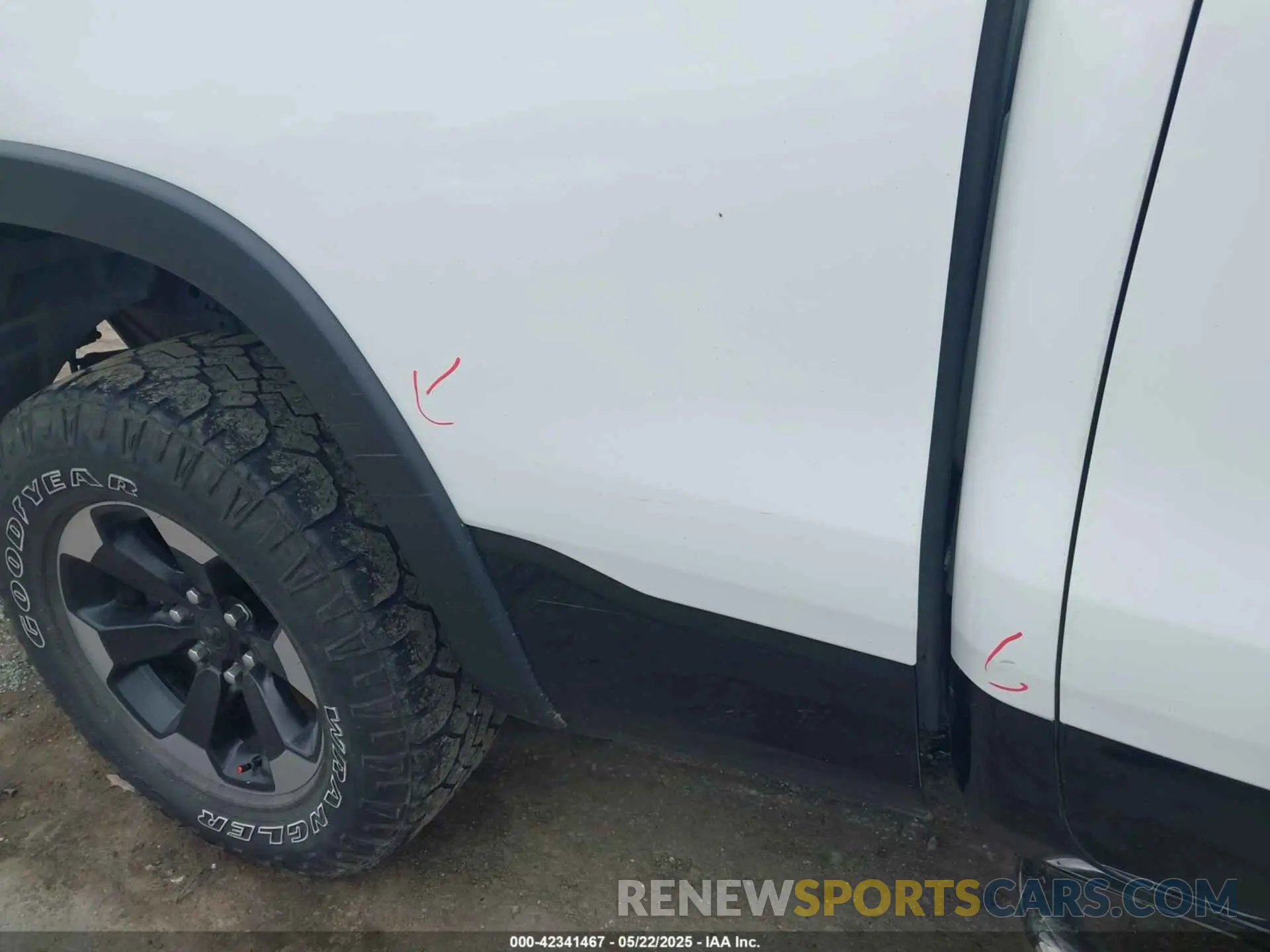20 fotografías del automóvil dañado 1C6RRFEG0KN806763 RAM 1500 2019