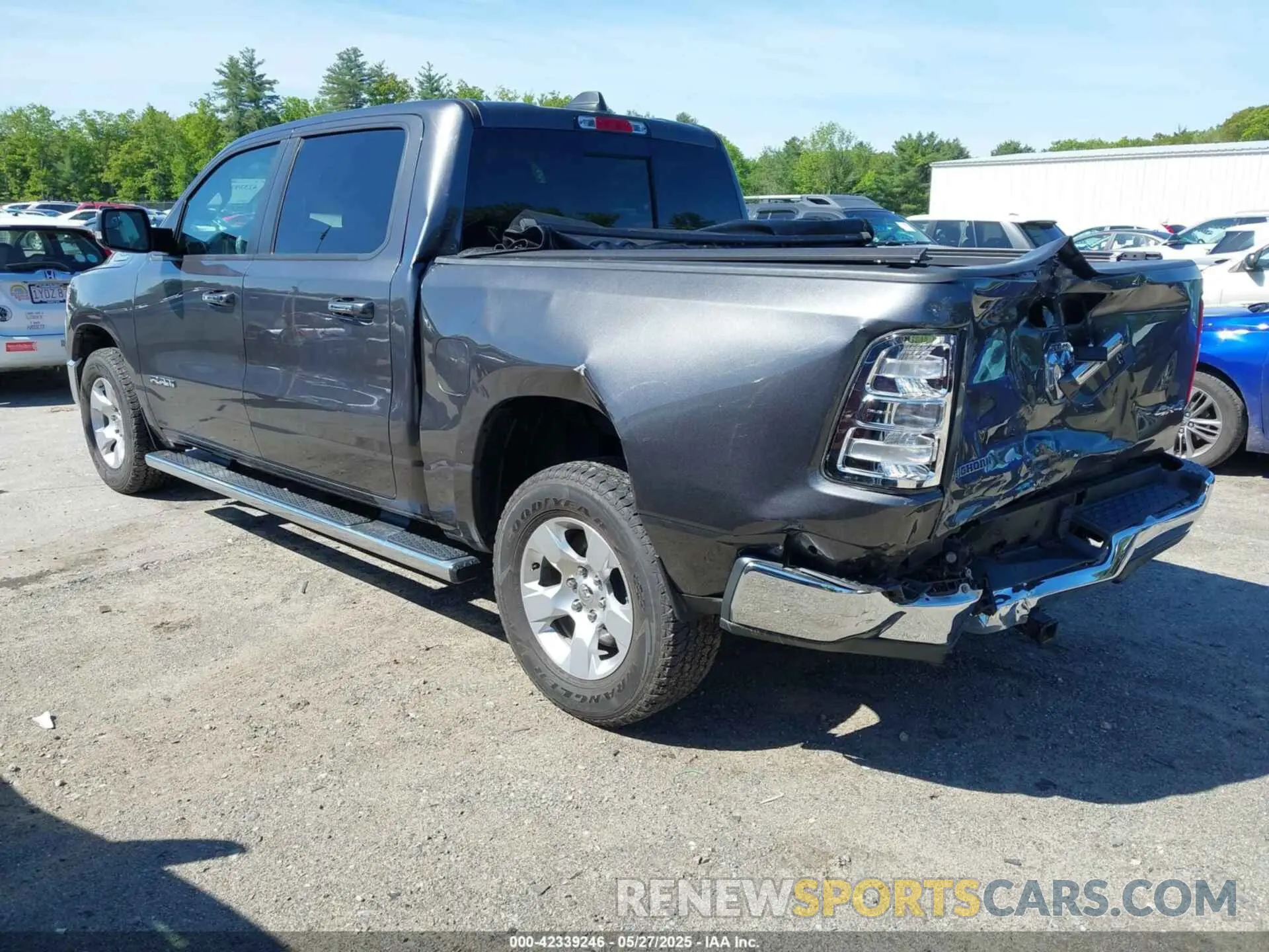 3 fotografías del automóvil dañado 1C6RRFFG1KN699043 RAM 1500 2019