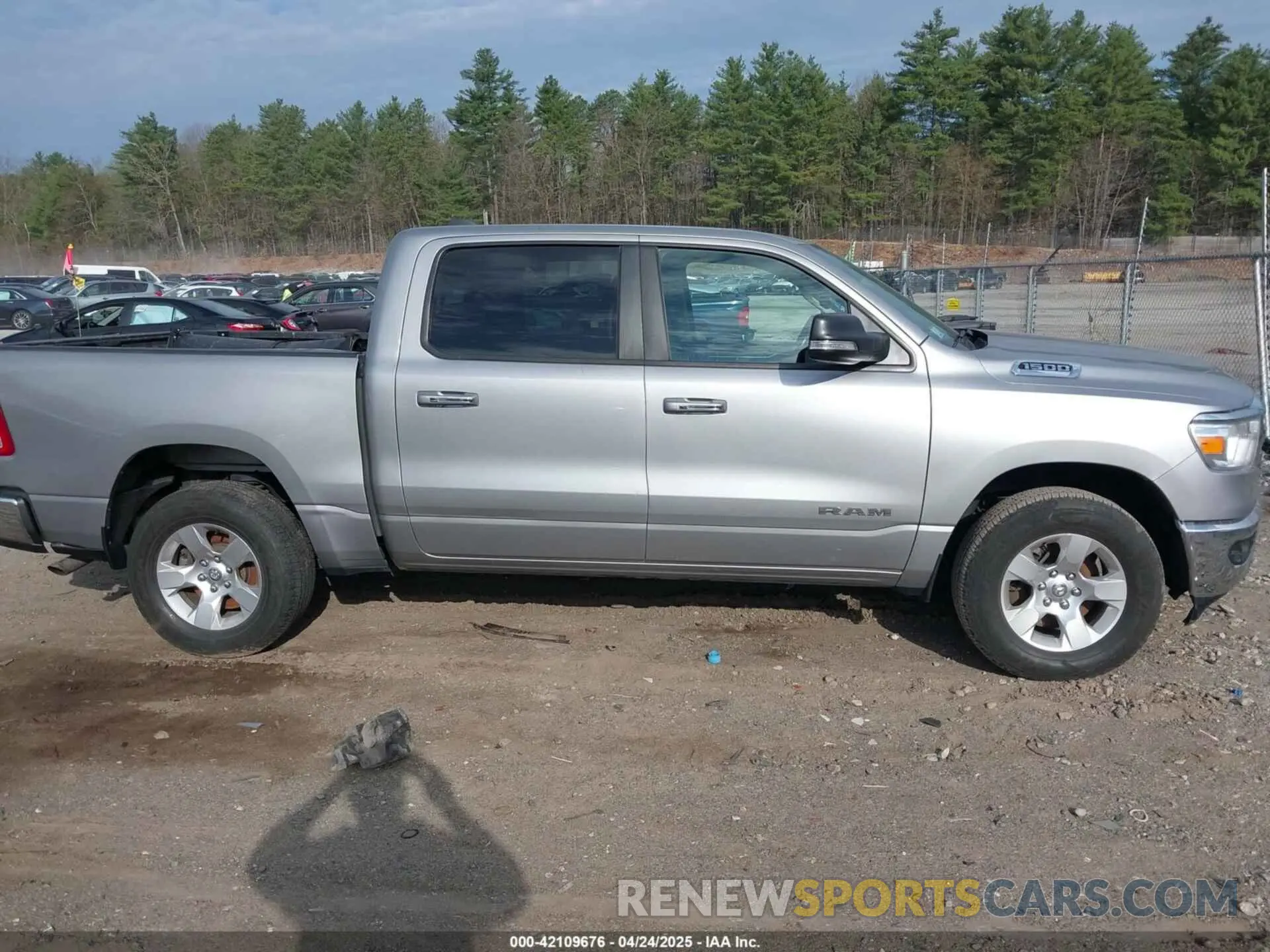13 fotografías del automóvil dañado 1C6RRFFG2KN696717 RAM 1500 2019
