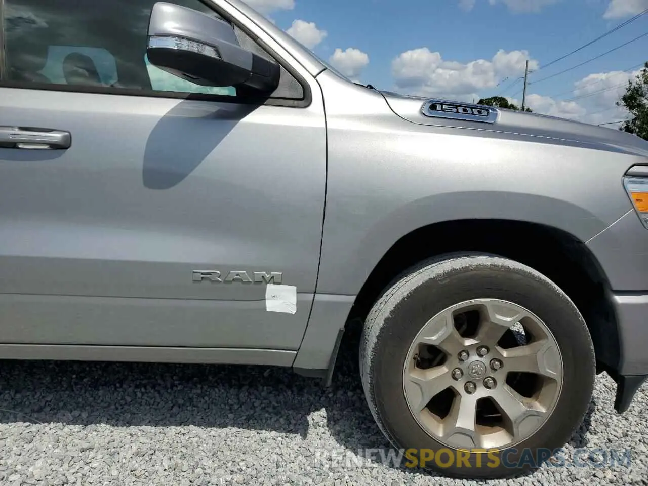 12 fotografías del automóvil dañado 1C6RRFFG2KN753255 RAM 1500 2019
