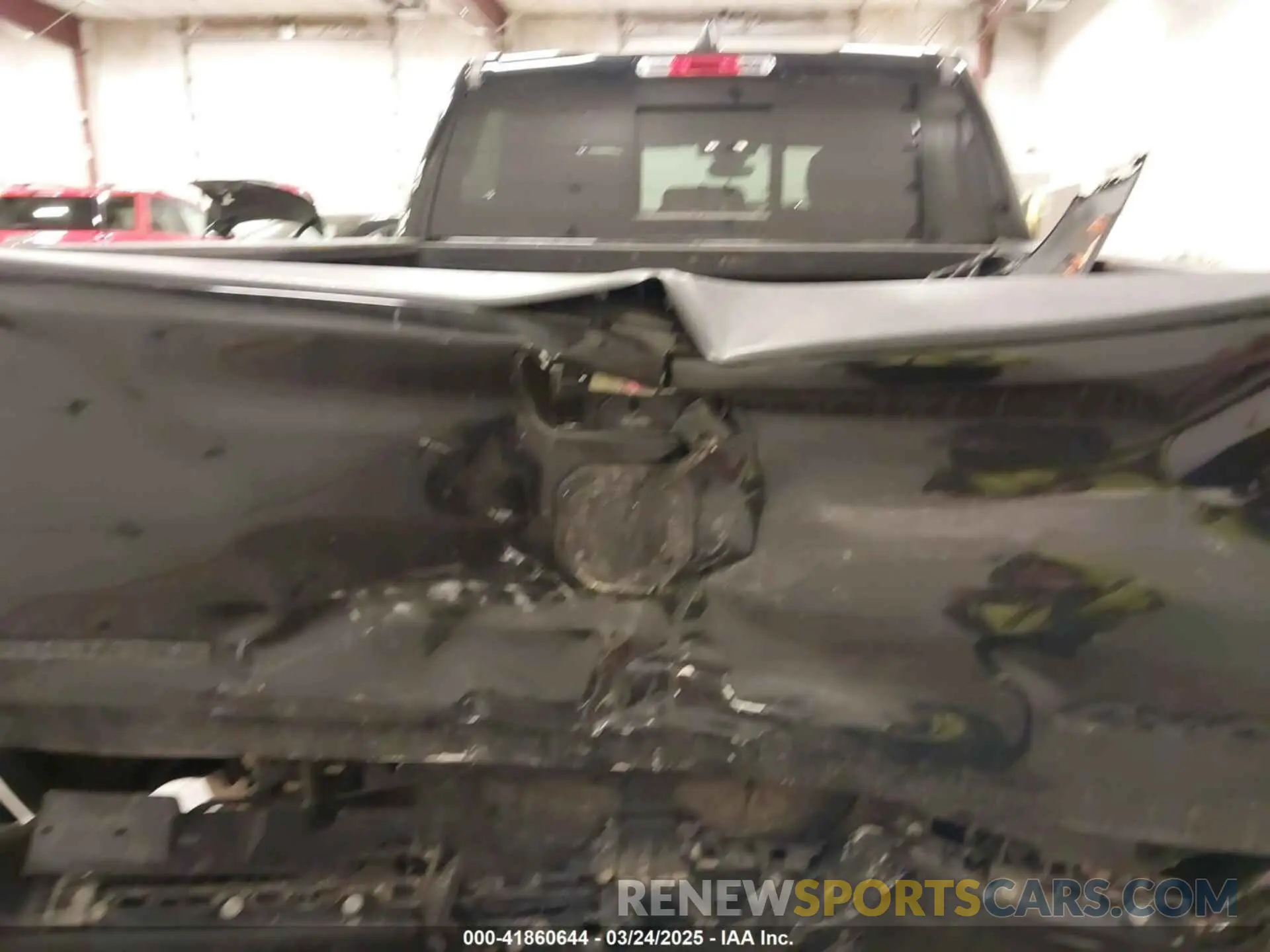 15 fotografías del automóvil dañado 1C6RRFFG2KN847023 RAM 1500 2019