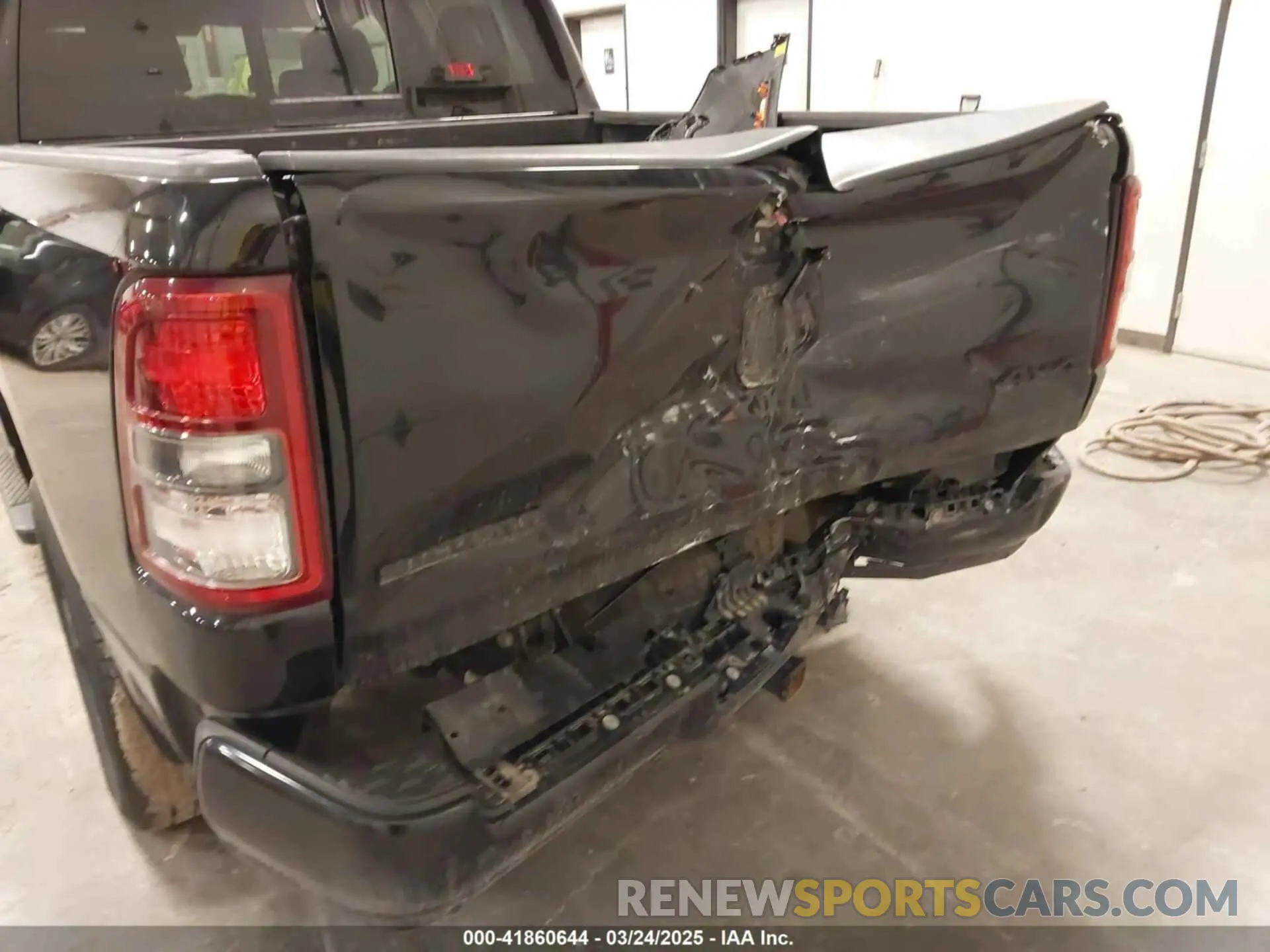 6 fotografías del automóvil dañado 1C6RRFFG2KN847023 RAM 1500 2019