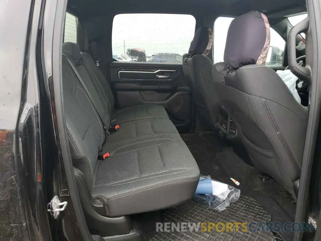 10 fotografías del automóvil dañado 1C6RRFFG2KN881477 RAM 1500 2019