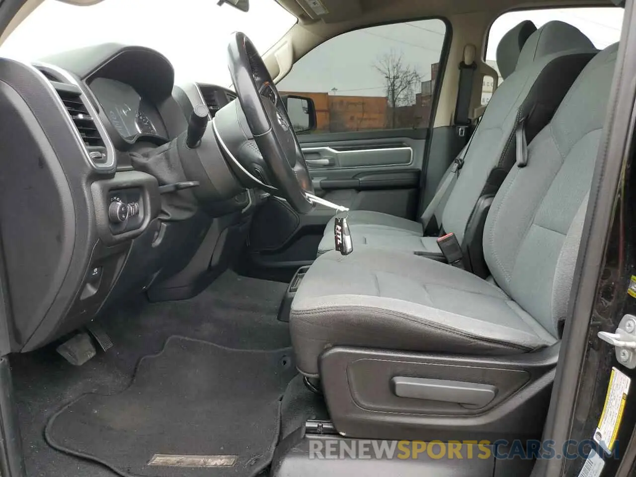 7 fotografías del automóvil dañado 1C6RRFFG5KN846027 RAM 1500 2019