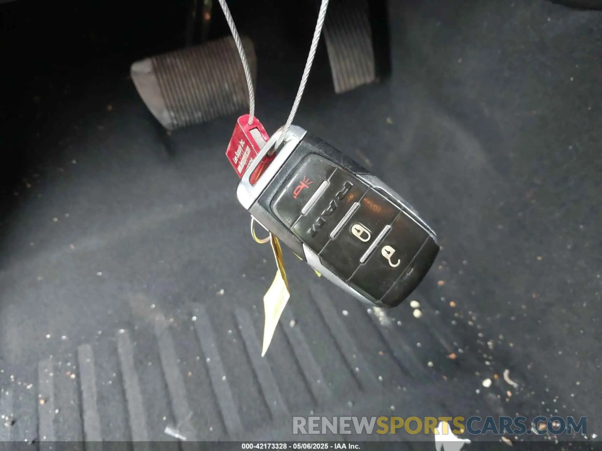 11 fotografías del automóvil dañado 1C6RRFFG7KN699046 RAM 1500 2019