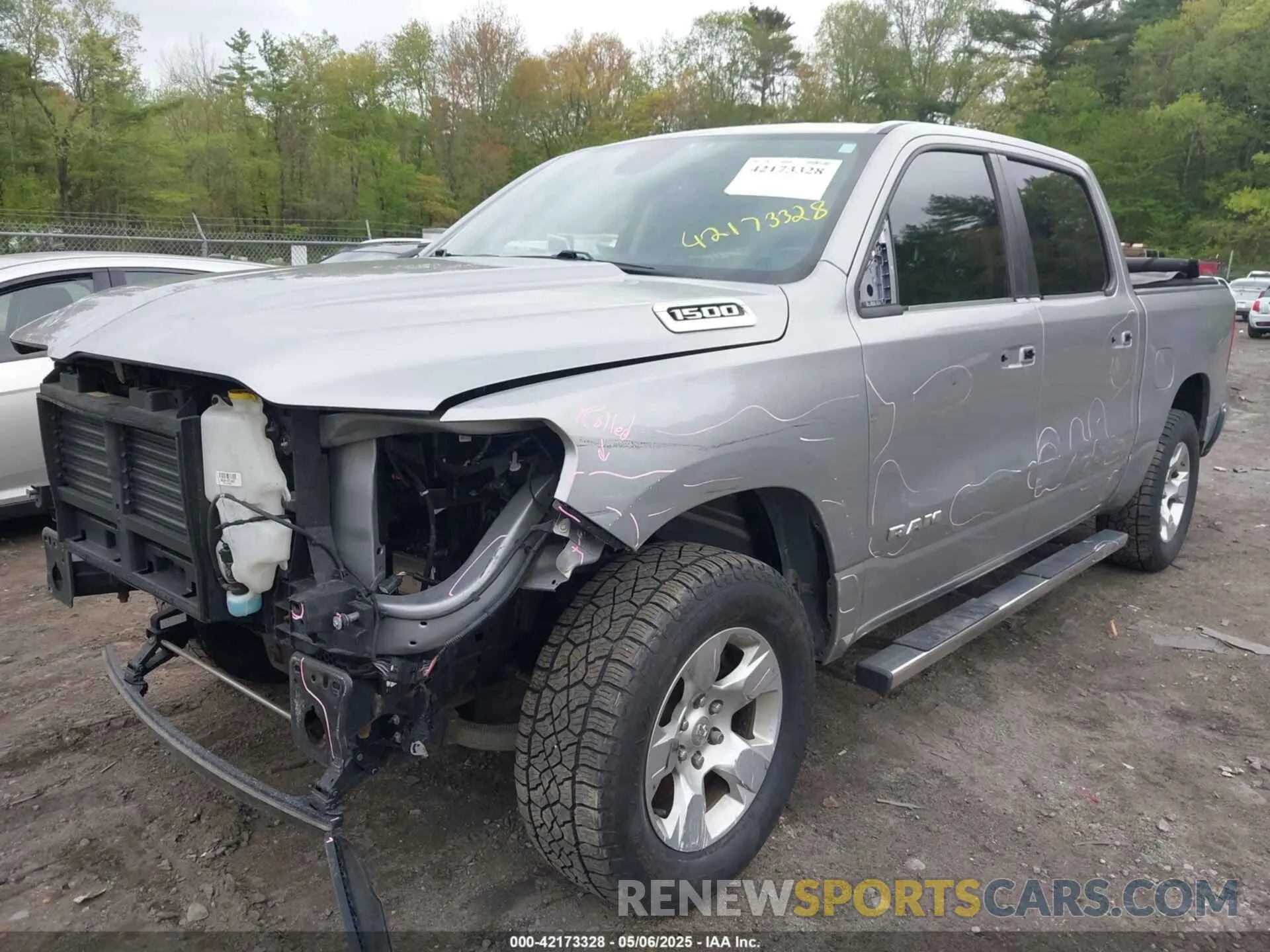 2 fotografías del automóvil dañado 1C6RRFFG7KN699046 RAM 1500 2019