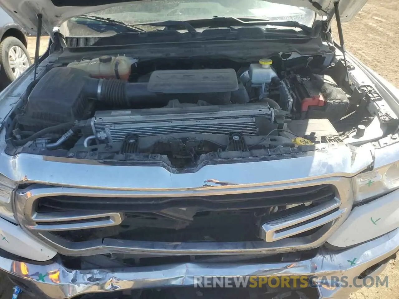 11 fotografías del automóvil dañado 1C6RRFFG8KN696205 RAM 1500 2019