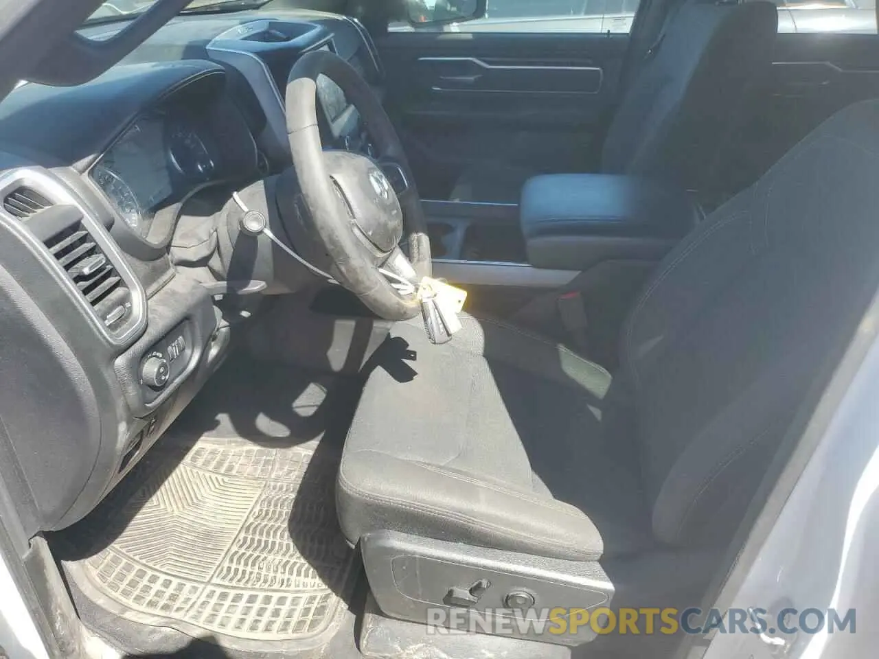 7 fotografías del automóvil dañado 1C6RRFFG8KN696205 RAM 1500 2019