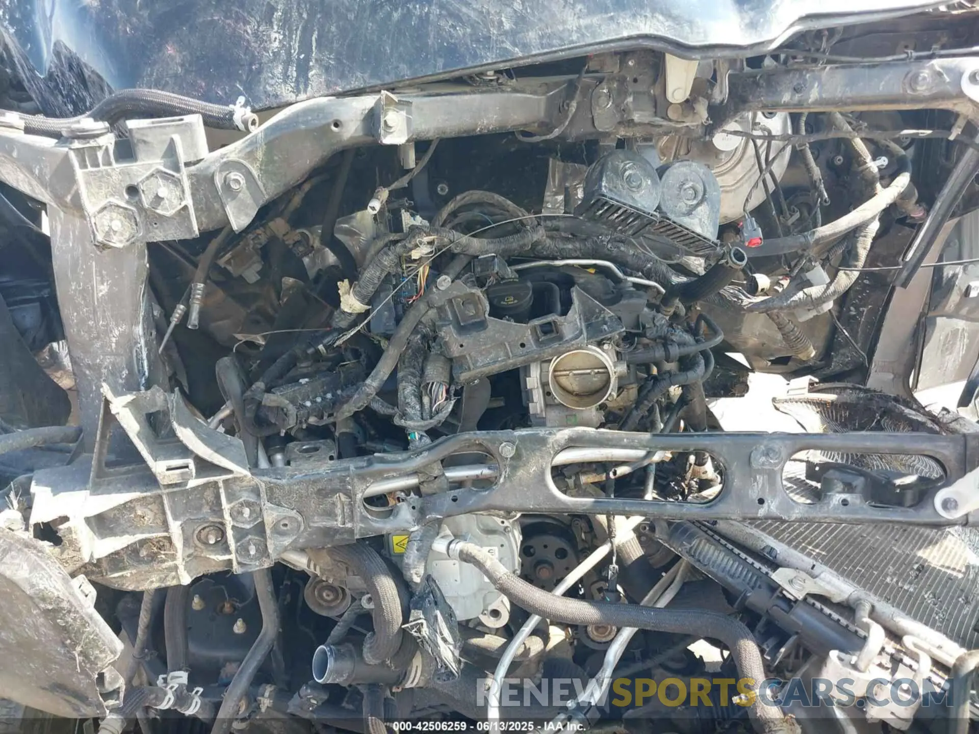 10 fotografías del automóvil dañado 1C6RRFJG0KN876494 RAM 1500 2019