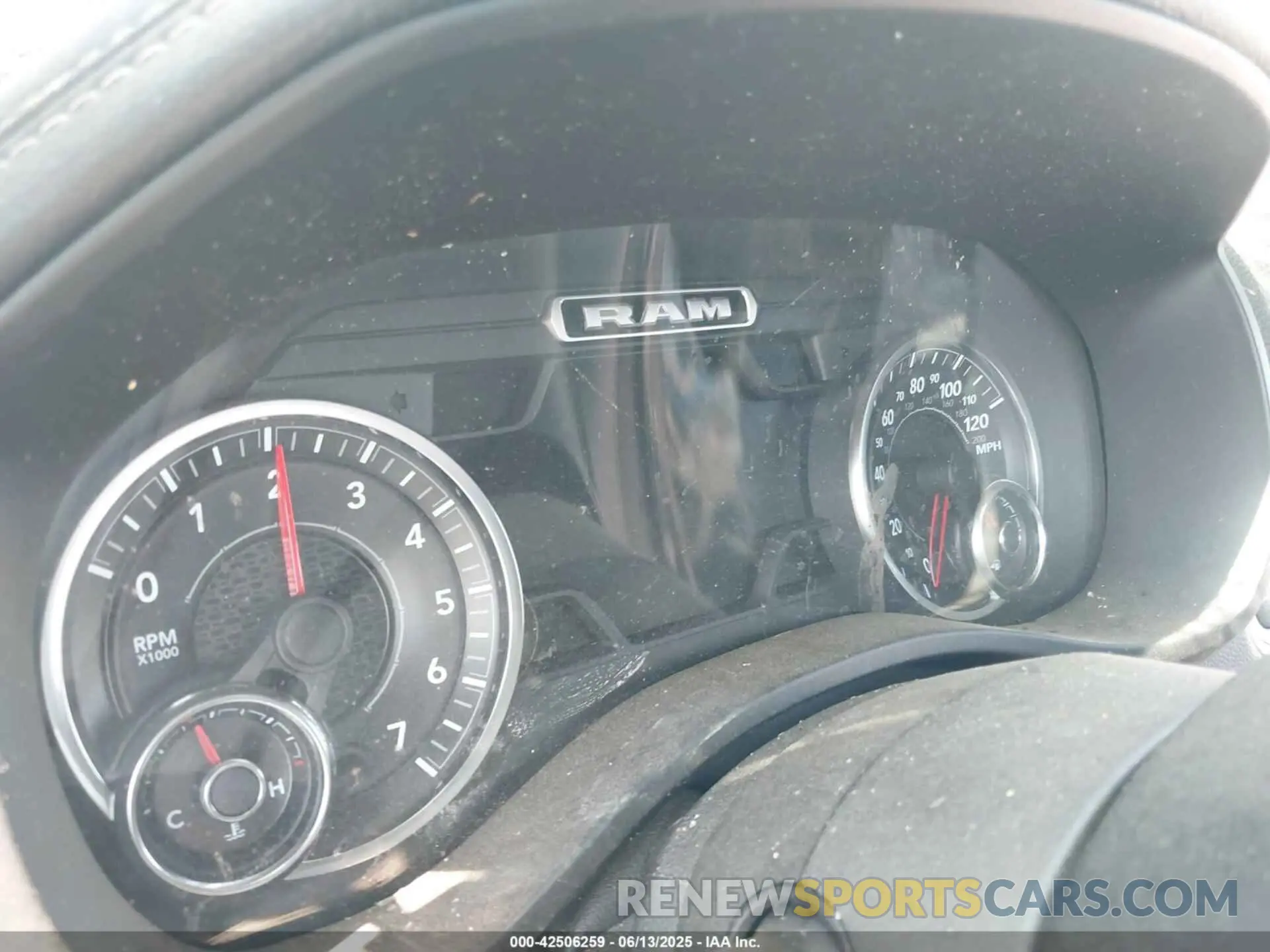 7 fotografías del automóvil dañado 1C6RRFJG0KN876494 RAM 1500 2019