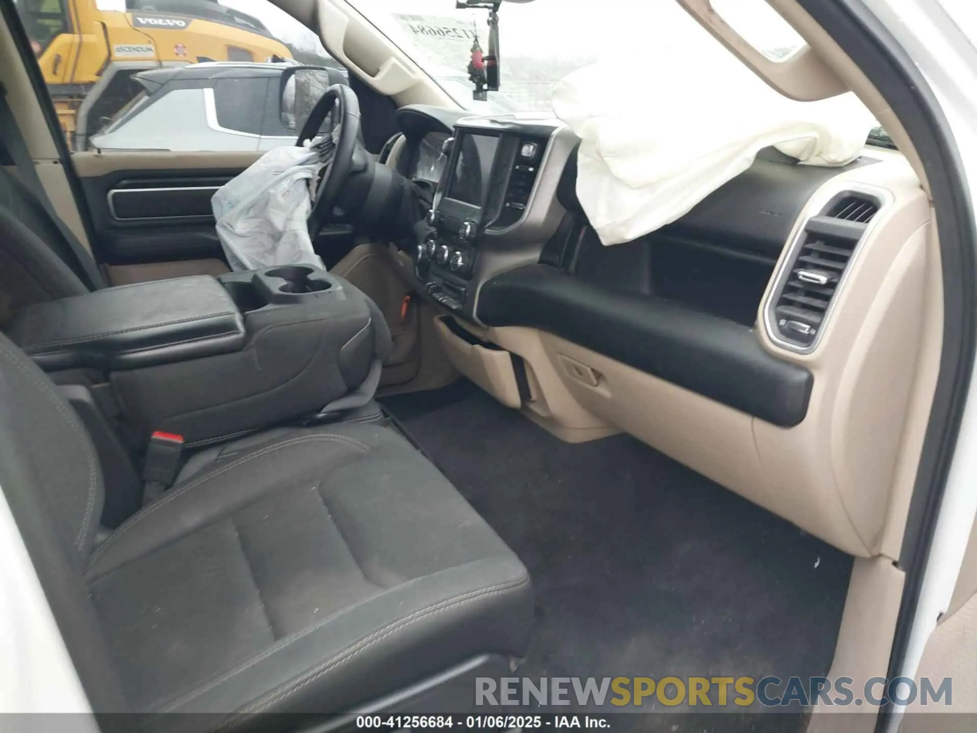 5 fotografías del automóvil dañado 1C6SRFBT0KN822299 RAM 1500 2019