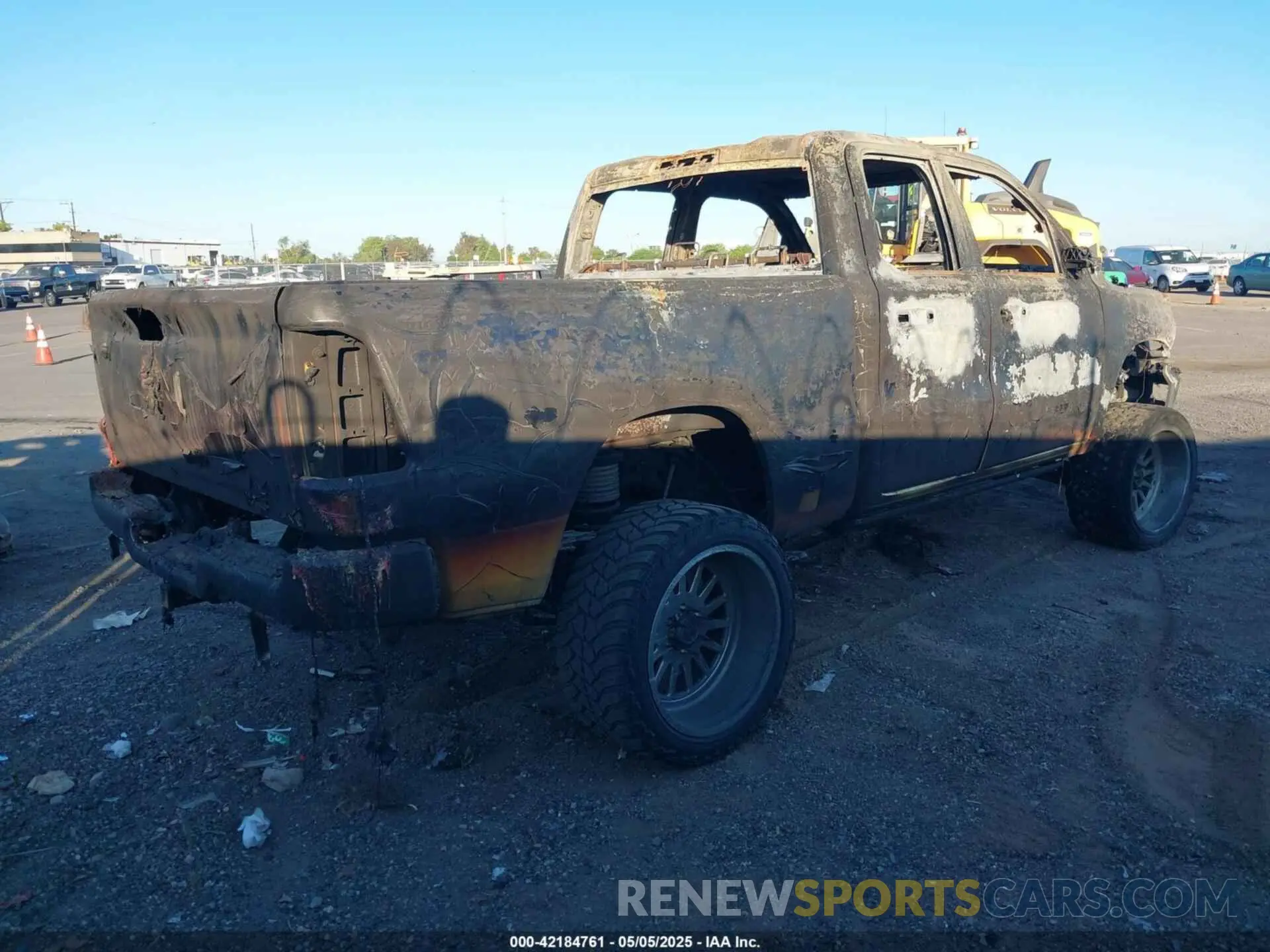 4 fotografías del automóvil dañado 1C6SRFBT1KN624928 RAM 1500 2019