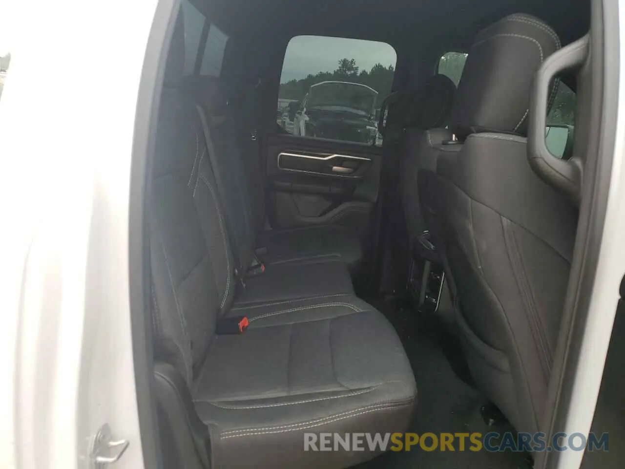 10 fotografías del automóvil dañado 1C6SRFBT1KN834428 RAM 1500 2019