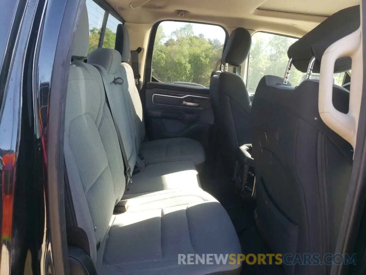 10 fotografías del automóvil dañado 1C6SRFBT2KN578221 RAM 1500 2019