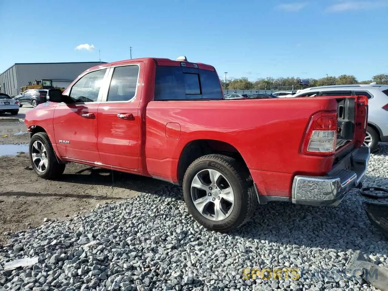 2 fotografías del automóvil dañado 1C6SRFBT2KN865283 RAM 1500 2019