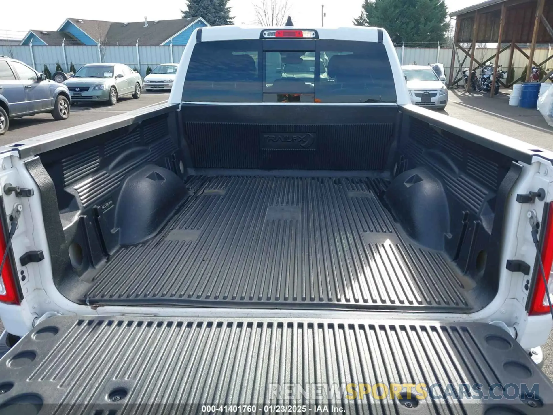21 fotografías del automóvil dañado 1C6SRFBT3KN764303 RAM 1500 2019