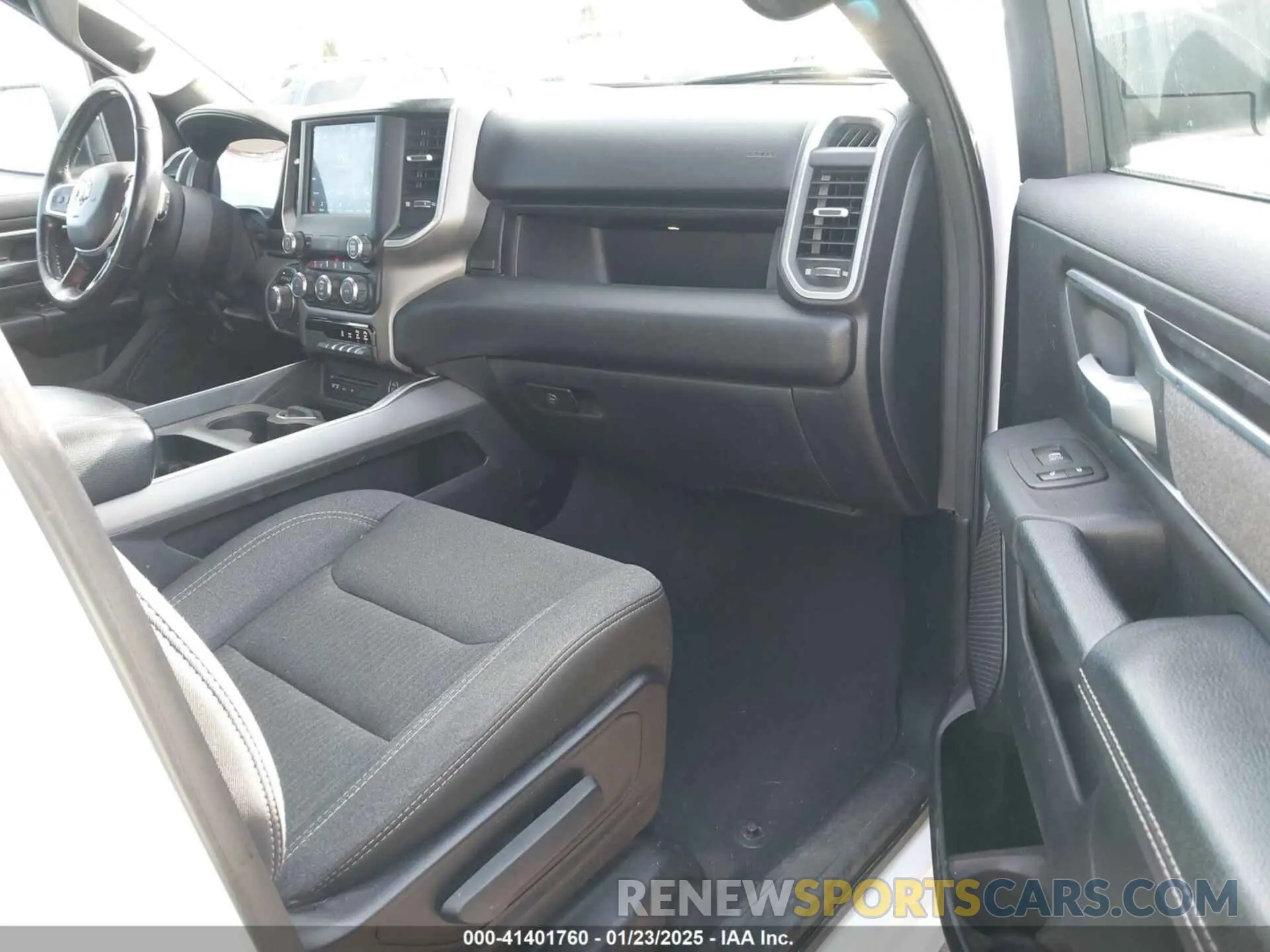 5 fotografías del automóvil dañado 1C6SRFBT3KN764303 RAM 1500 2019