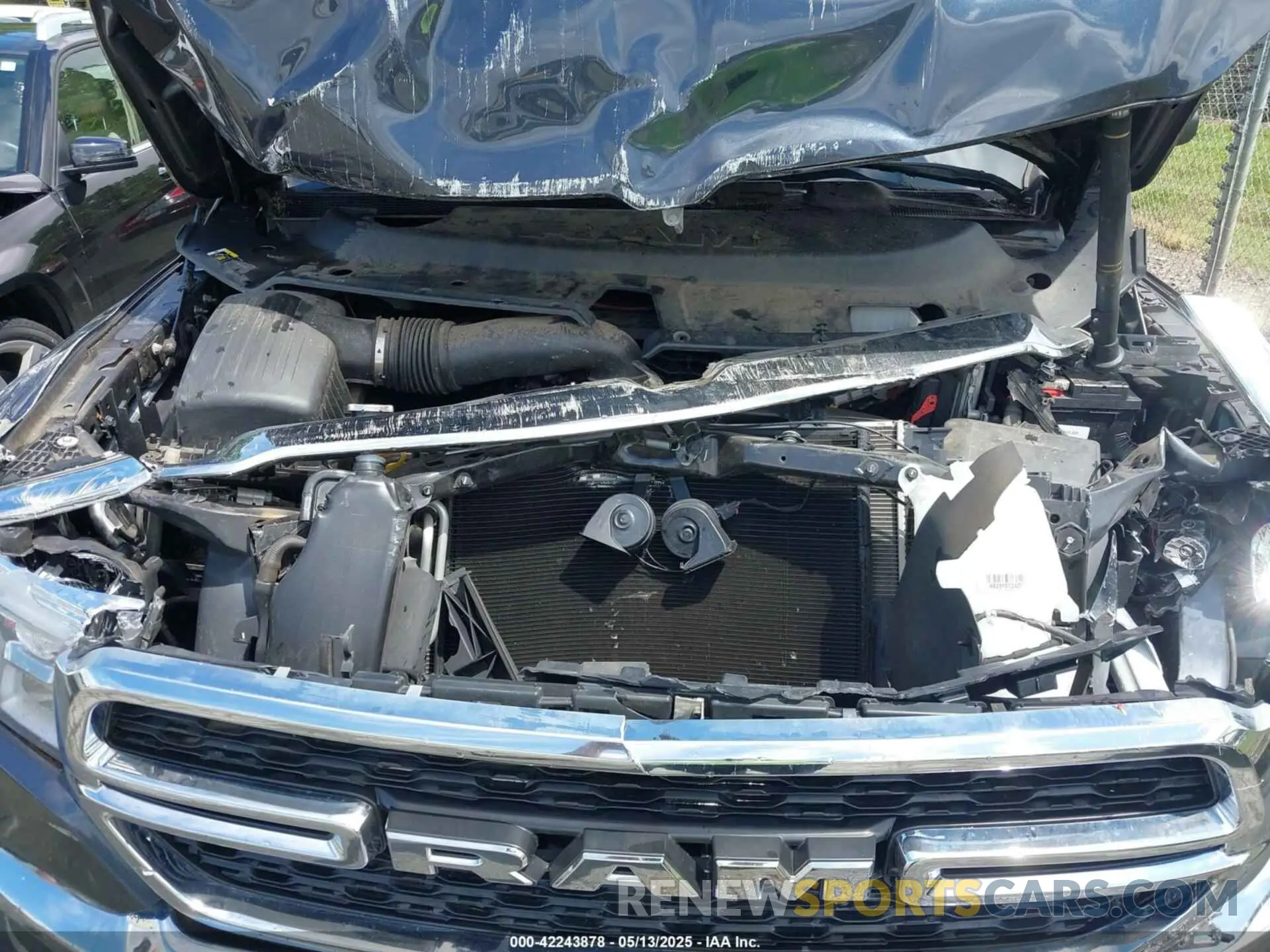 10 fotografías del automóvil dañado 1C6SRFCT5KN597618 RAM 1500 2019
