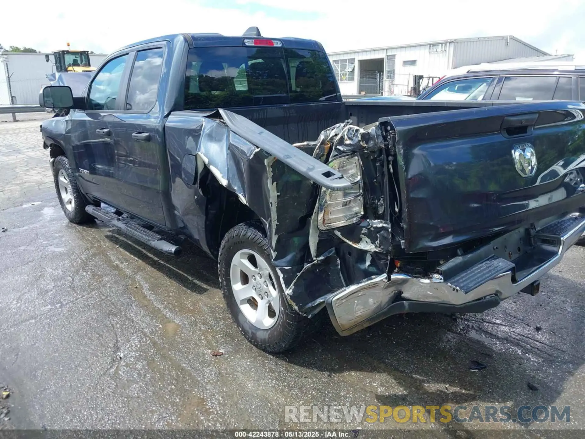 3 fotografías del automóvil dañado 1C6SRFCT5KN597618 RAM 1500 2019