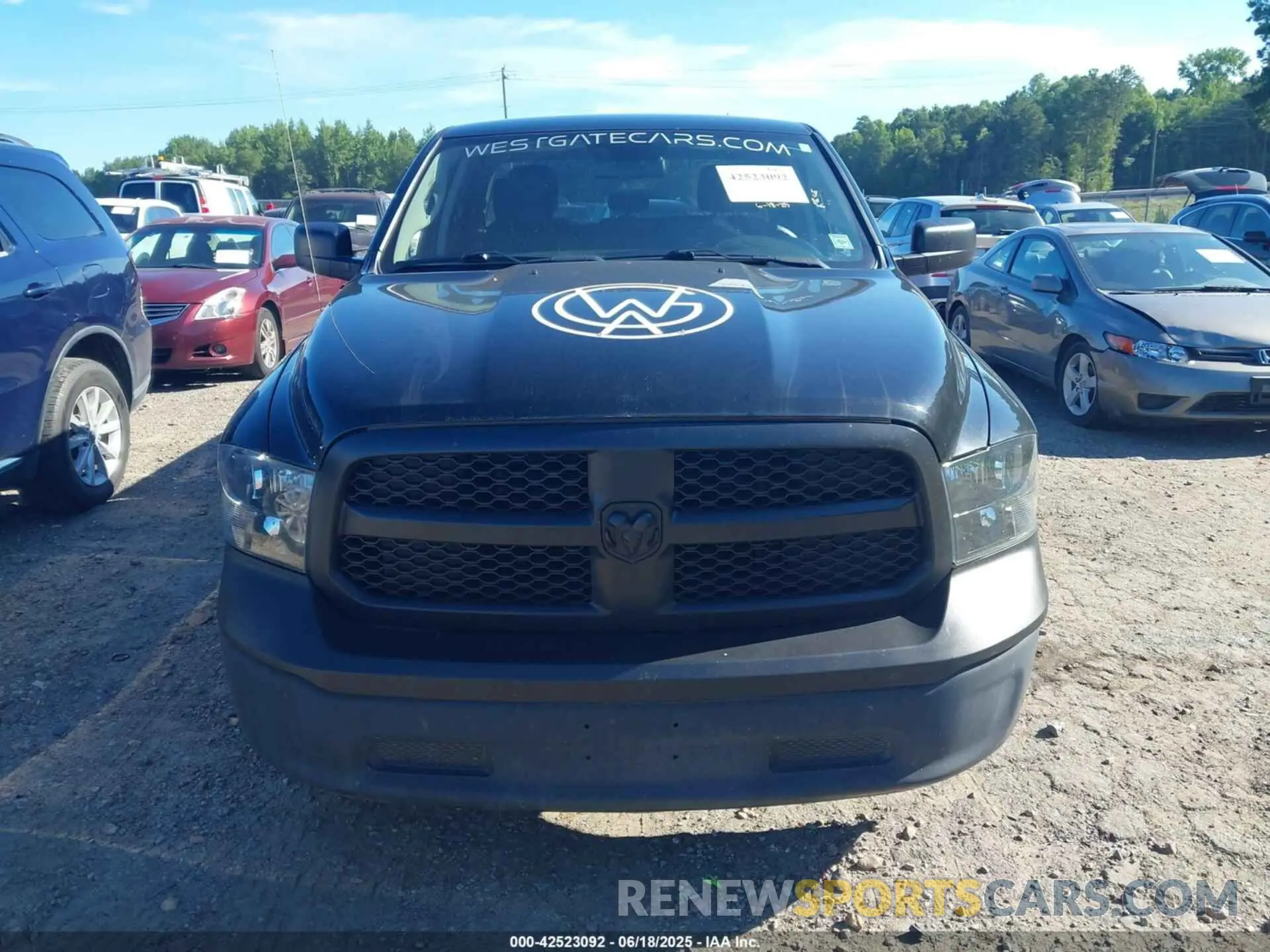 12 fotografías del automóvil dañado 1C6SRFCT6KN601725 RAM 1500 2019