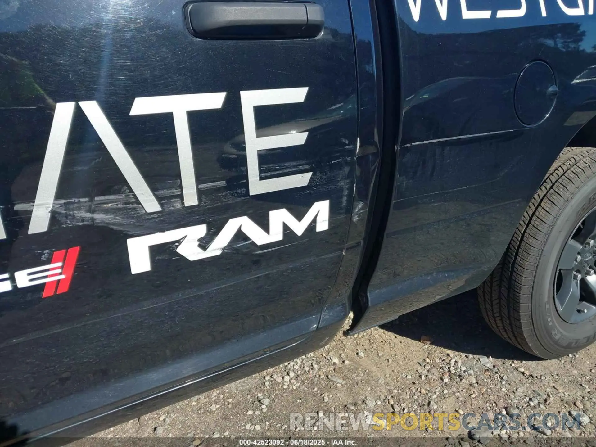 6 fotografías del automóvil dañado 1C6SRFCT6KN601725 RAM 1500 2019