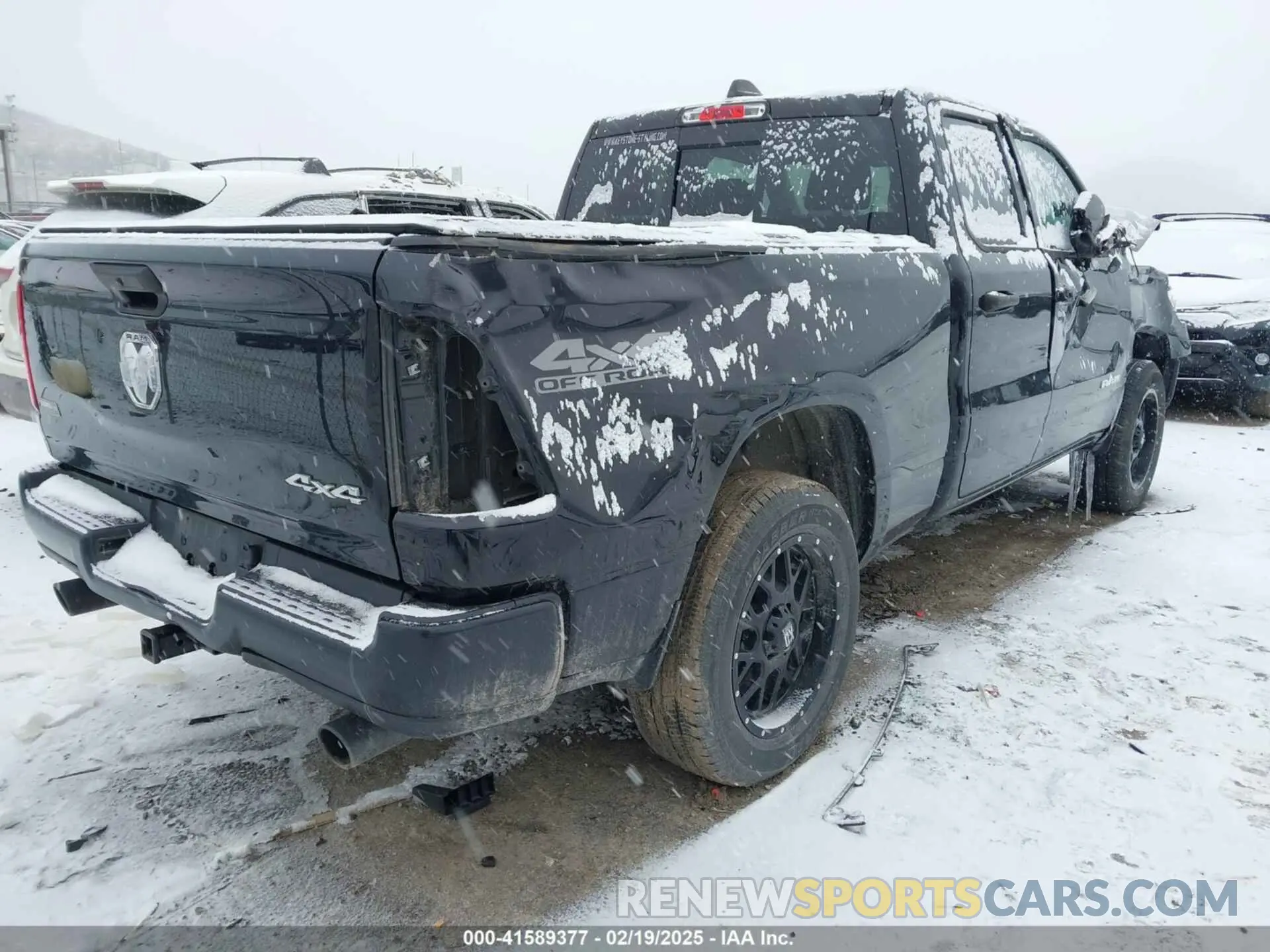4 fotografías del automóvil dañado 1C6SRFCT8KN812411 RAM 1500 2019