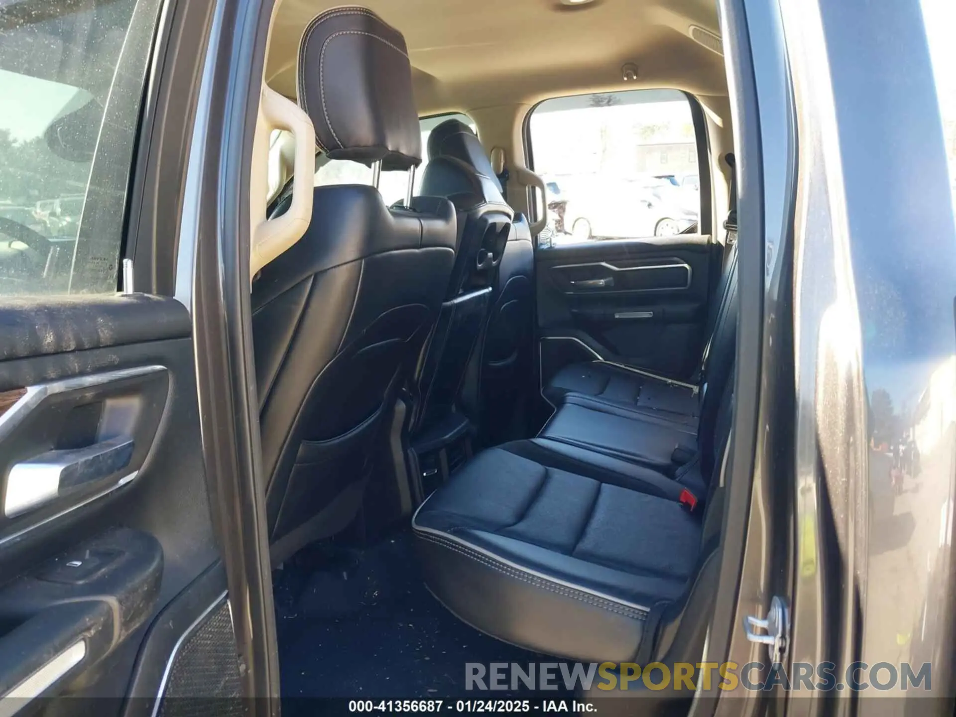 8 fotografías del automóvil dañado 1C6SRFDTXKN860913 RAM 1500 2019