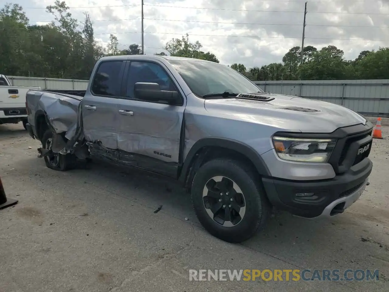 4 fotografías del automóvil dañado 1C6SRFET1KN875363 RAM 1500 2019