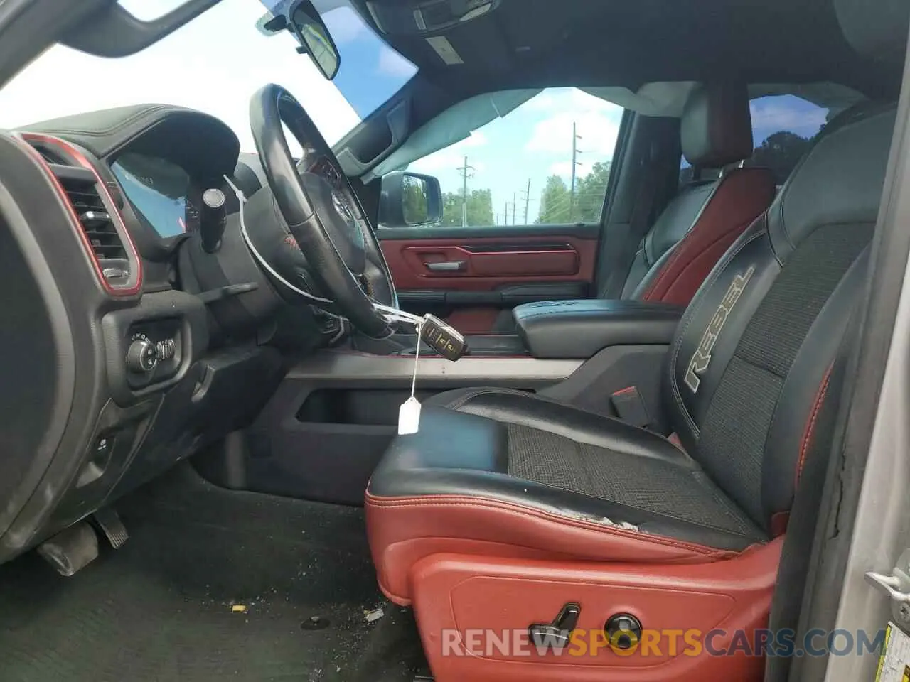 7 fotografías del automóvil dañado 1C6SRFET1KN875363 RAM 1500 2019