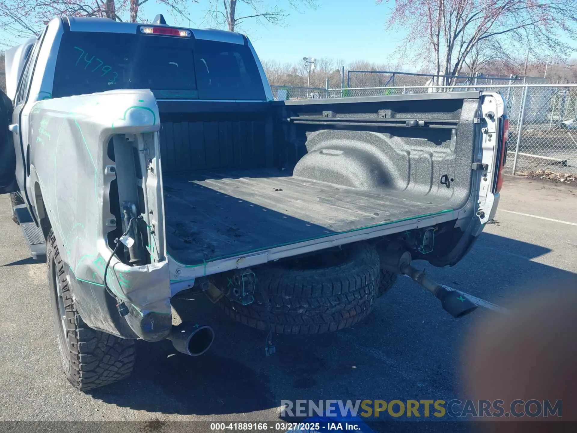 6 fotografías del automóvil dañado 1C6SRFET2KN671753 RAM 1500 2019